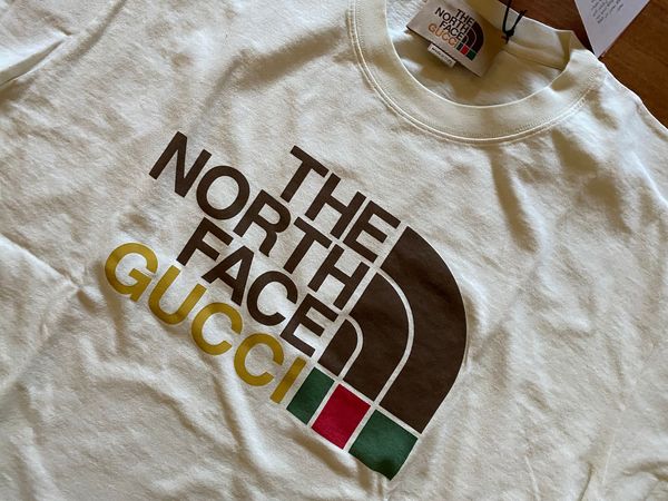 Gucci GUCCI x THE NORTH FACE T-shirt SIZE S OVERSIZE BLACK YELLOW Size US S / EU 44-46 / 1 - 9 Preview