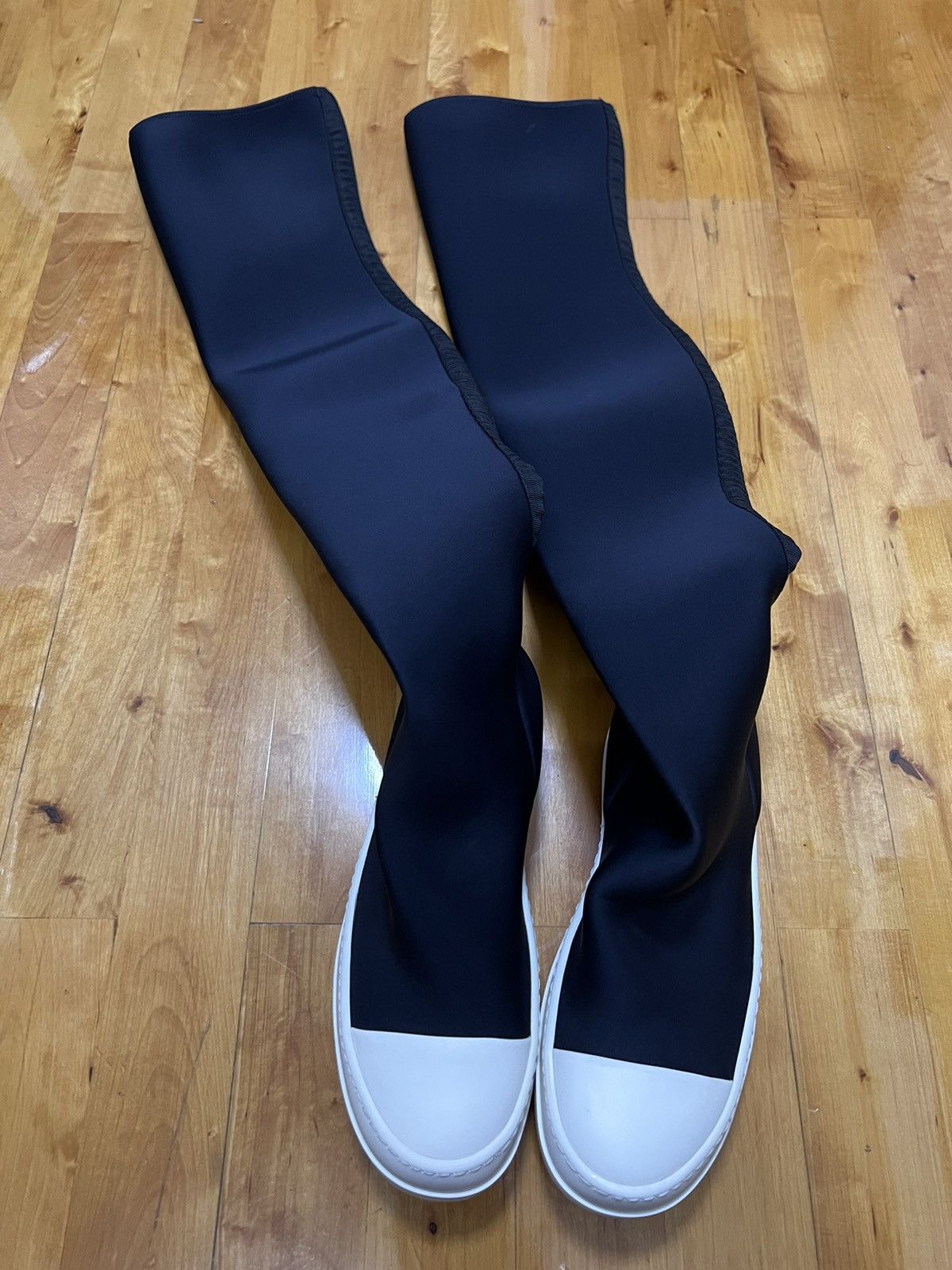 Rick Owens Drkshdw Rick owens drkshdw ramones thigh high sock sz35.5 Size US 5.5 / IT 35.5 - 1 Thumbnail
