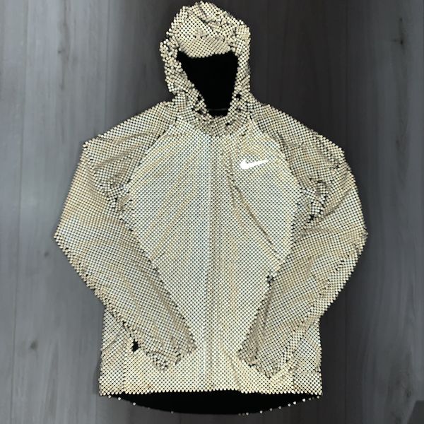 Nike shield flash max reflective hot sale running jacket