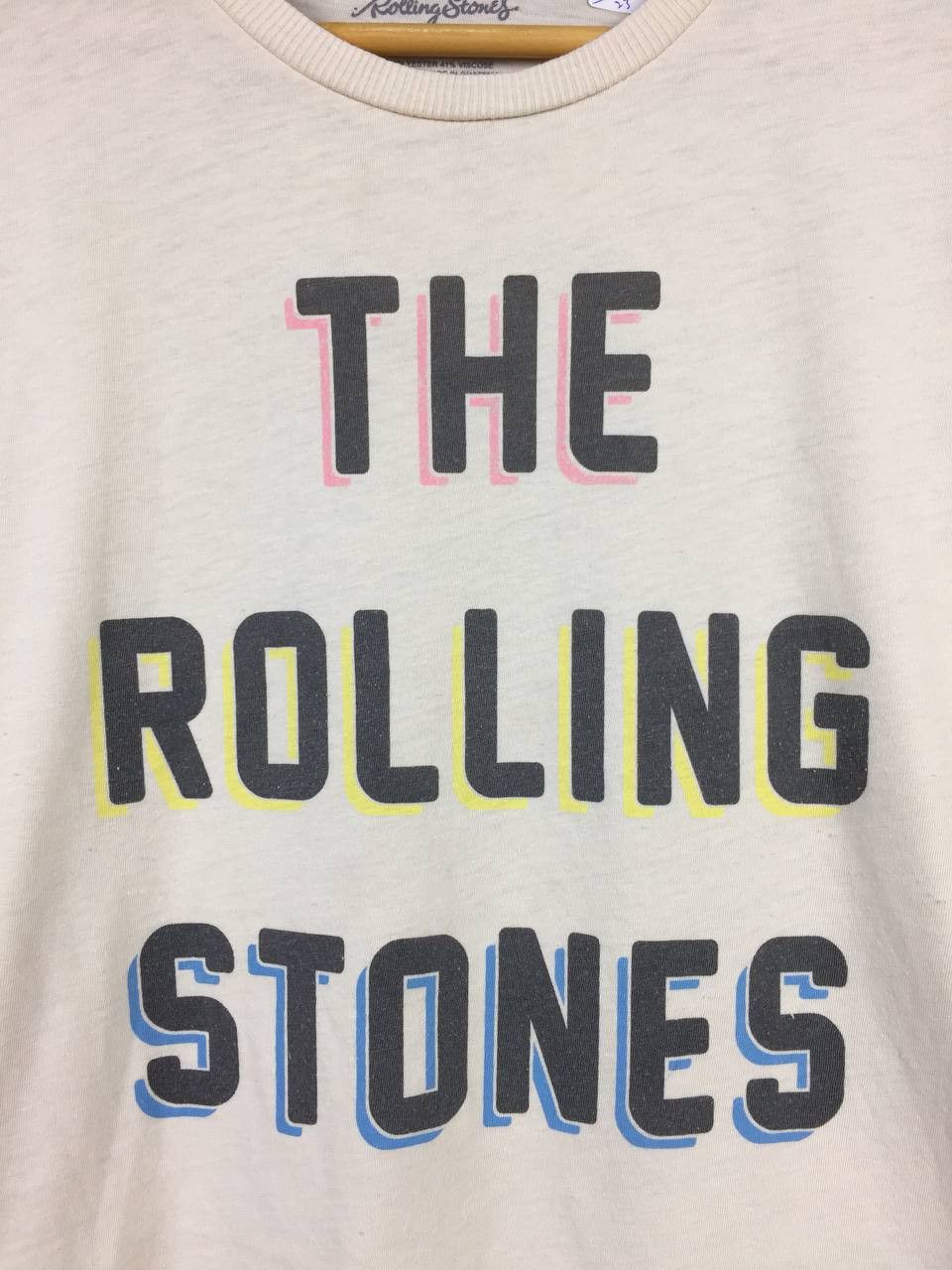 American Eagle Outfitters The Rolling Stones Logo Rock Band Tee Size US M / EU 48-50 / 2 - 3 Thumbnail