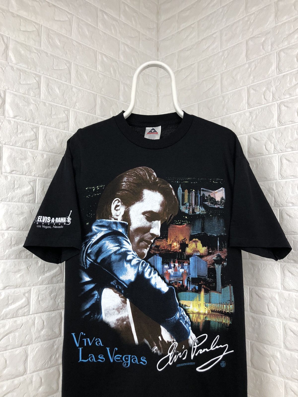 Band Tees × Vintage Vintage 1997 Elvis Presley Viva Las Vegas Tee Size US XL / EU 56 / 4 - 2 Thumbnail