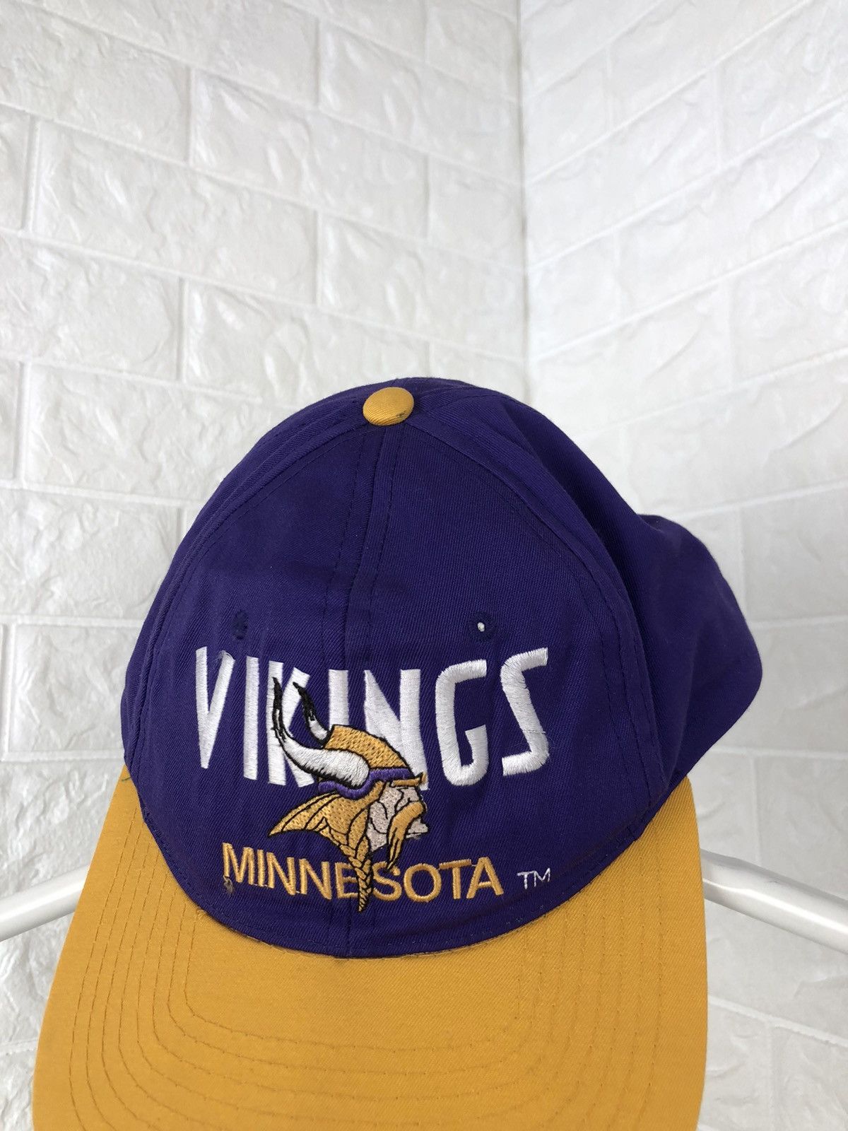 NFL × Vintage Vintage 90's Minnesota Vikings Snapback Size ONE SIZE - 2 Thumbnail