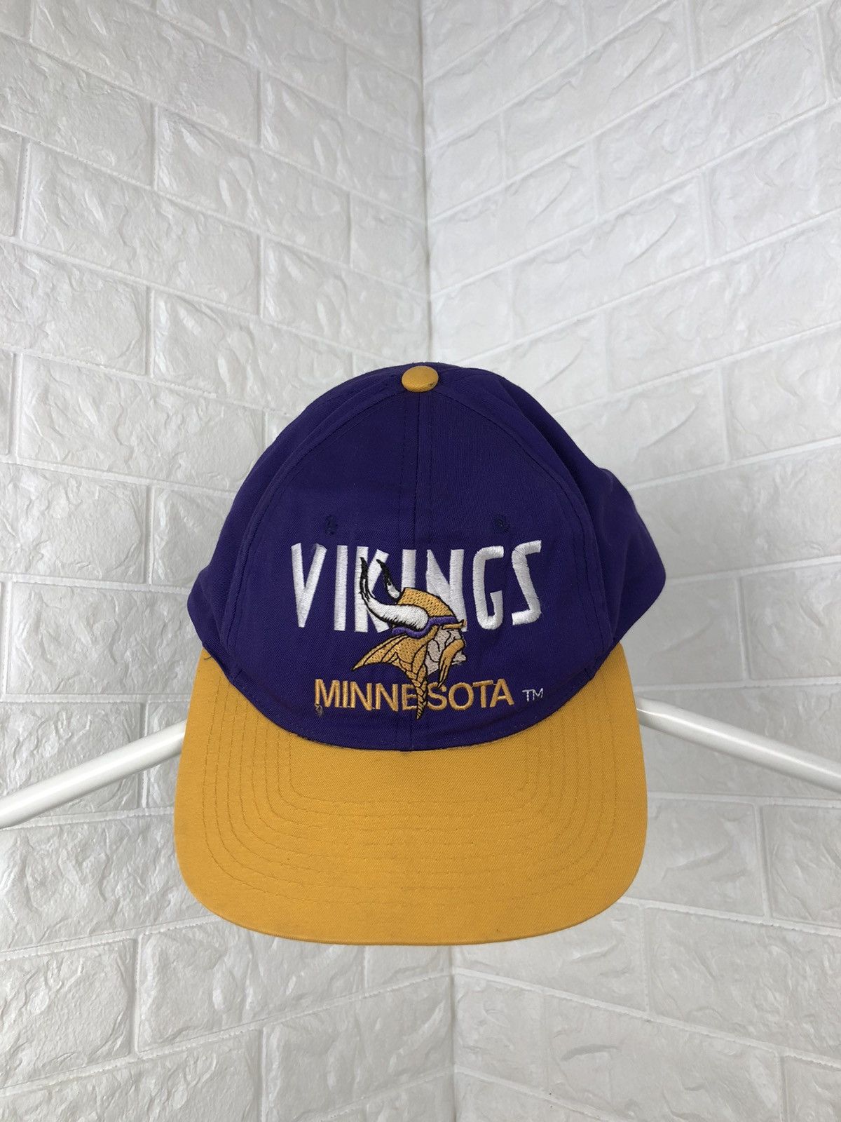 NFL × Vintage Vintage 90's Minnesota Vikings Snapback Size ONE SIZE - 1 Thumbnail
