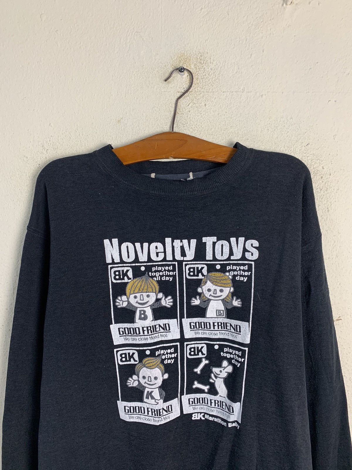 Japanese Brand Novelty Toys Sweatshirt Size US L / EU 52-54 / 3 - 4 Thumbnail