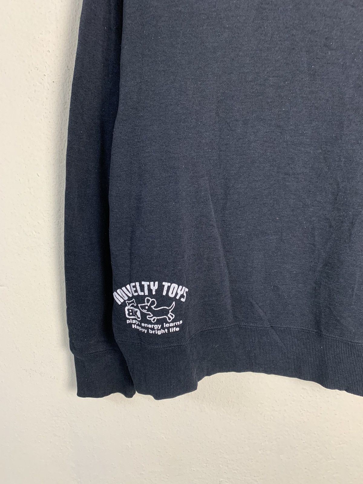 Japanese Brand Novelty Toys Sweatshirt Size US L / EU 52-54 / 3 - 7 Thumbnail