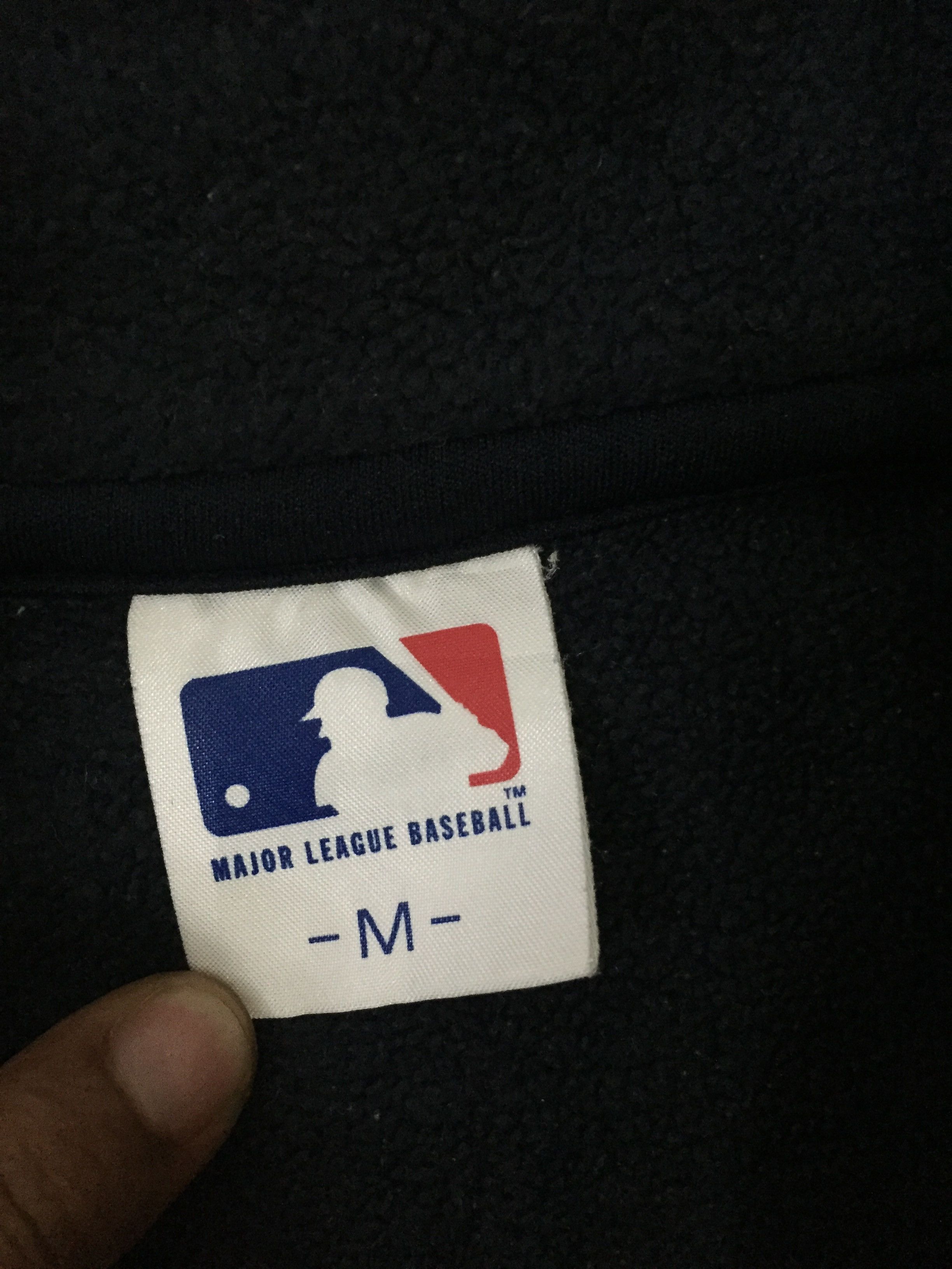 MLB Vintage Uniqlo New York Yankees MLB Sweatshirt Size US M / EU 48-50 / 2 - 7 Thumbnail