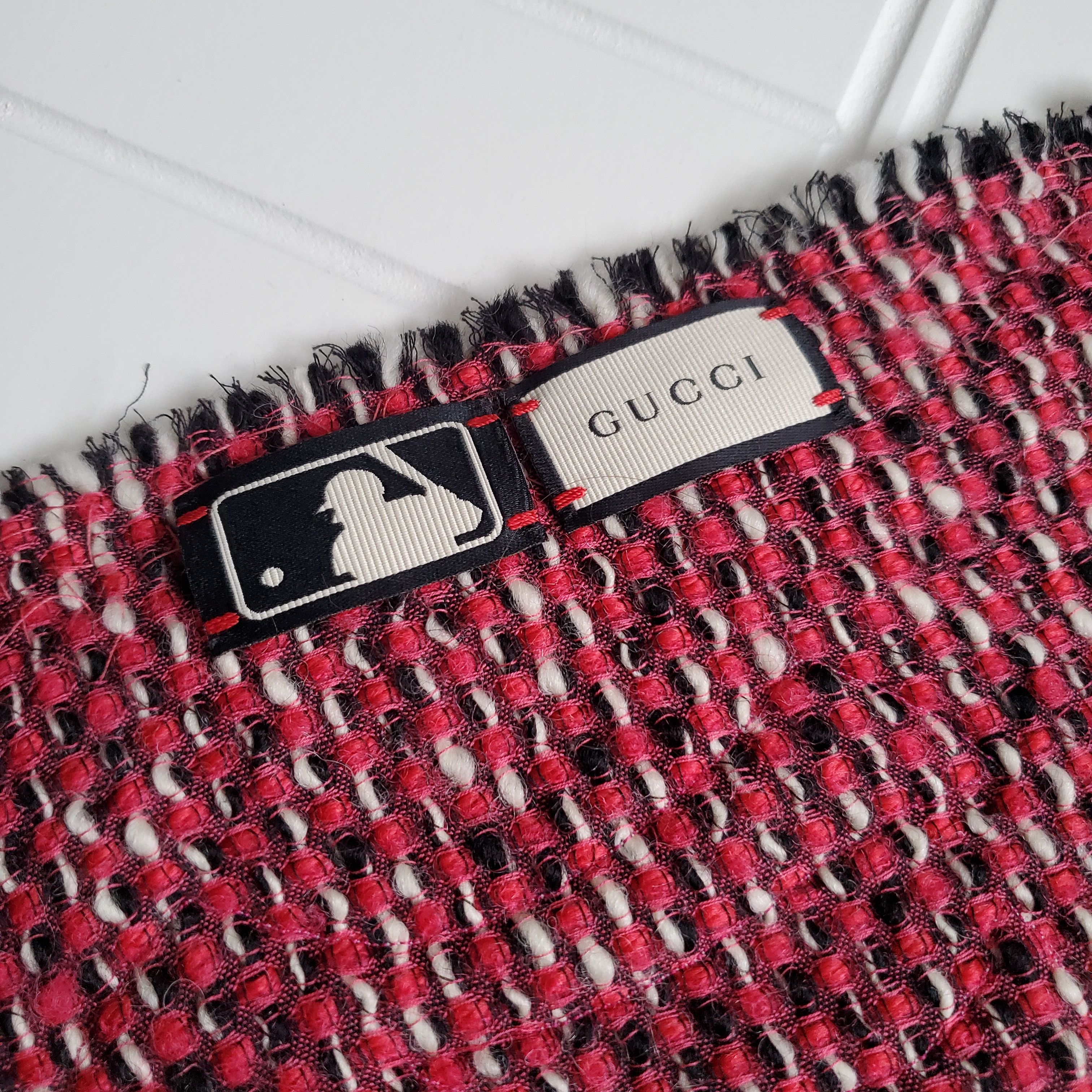 Gucci × New York Yankees Sequined Tweed Style Logo Scarf Size ONE SIZE - 4 Thumbnail