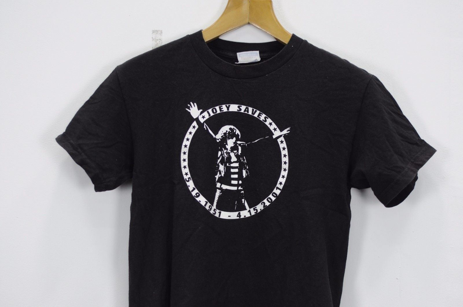 Vintage Vintage Joey Saves Ramones t shirt punk rock Size US S / EU 44-46 / 1 - 2 Thumbnail