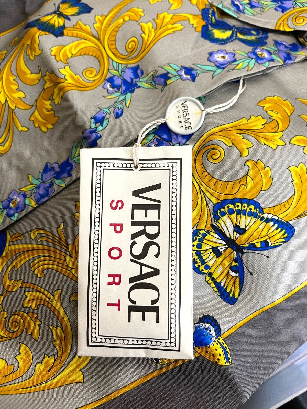 Versace × Vintage Versace sport vintage silk shirt Size S / US 4 / IT 40 - 4 Thumbnail