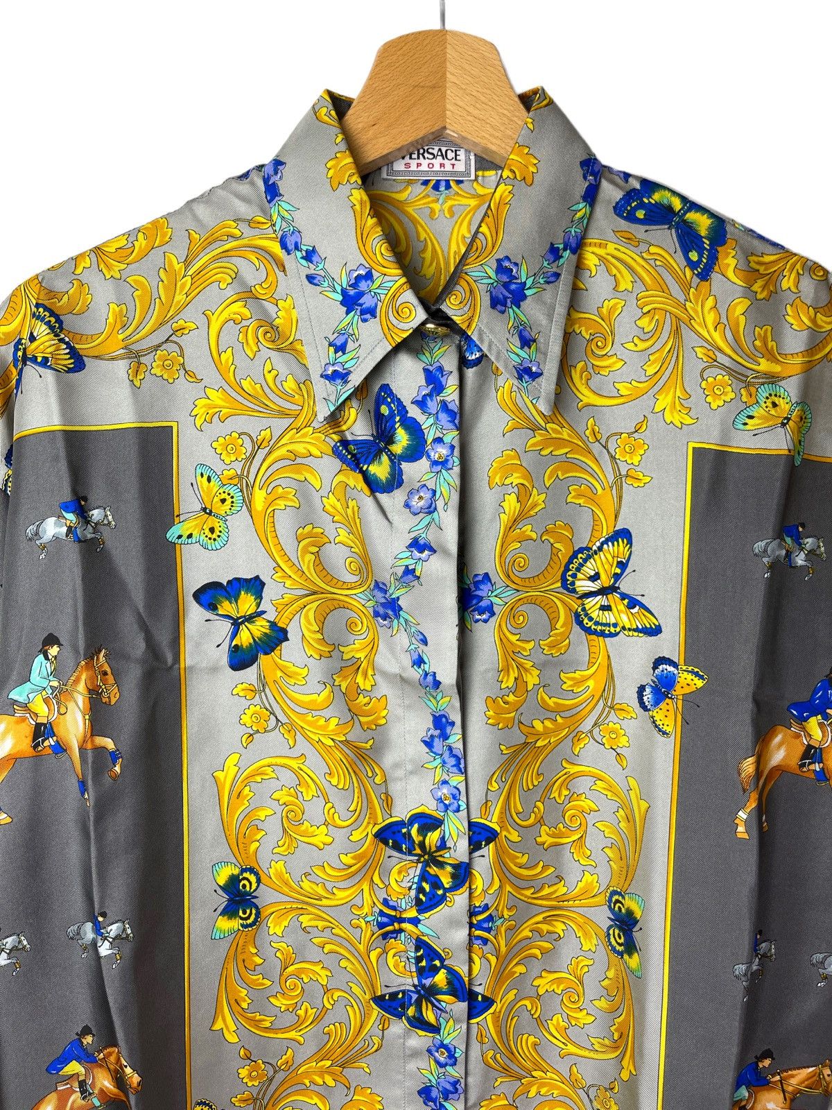 Versace × Vintage Versace sport vintage silk shirt Size S / US 4 / IT 40 - 3 Thumbnail
