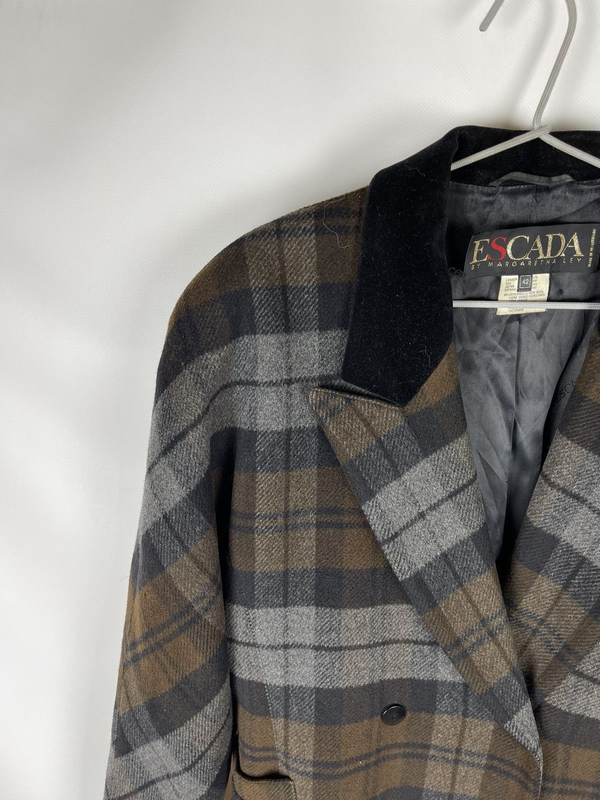 Escada Escada by Margaretha Ley wool cashmere made in west Germany Size M / US 6-8 / IT 42-44 - 6 Thumbnail