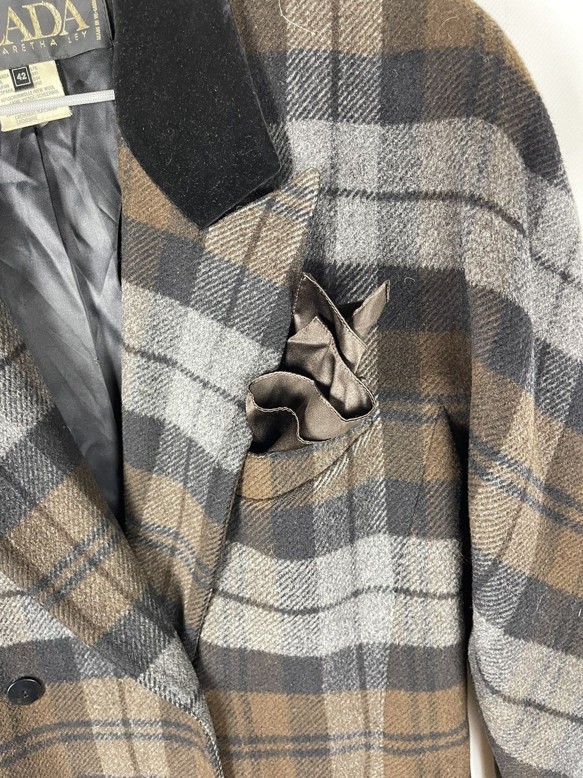 Escada Escada by Margaretha Ley wool cashmere made in west Germany Size M / US 6-8 / IT 42-44 - 8 Thumbnail
