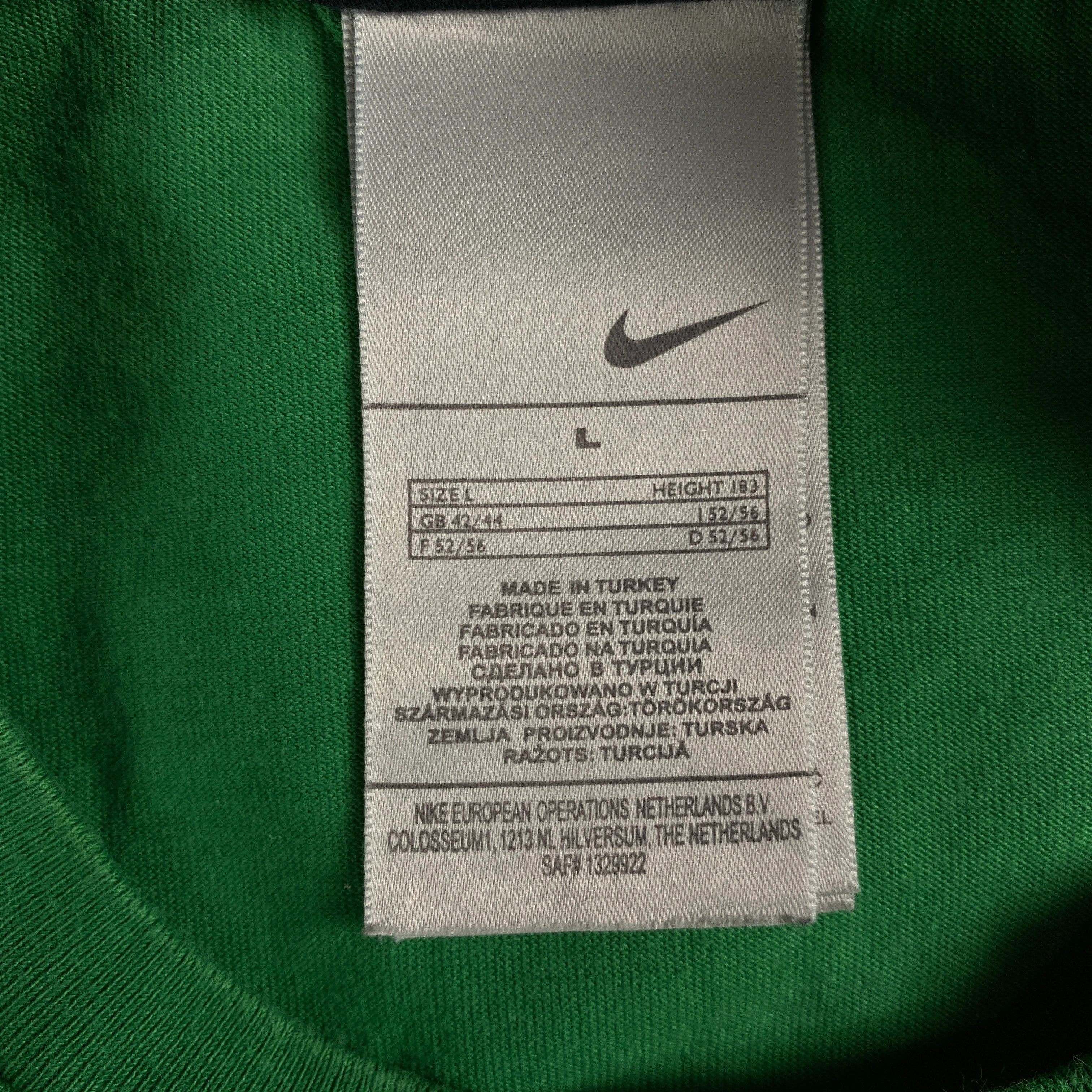Nike × Vintage Men’s T-Shirt Nike Big Swoosh Vintage Green Size L Size US L / EU 52-54 / 3 - 4 Thumbnail