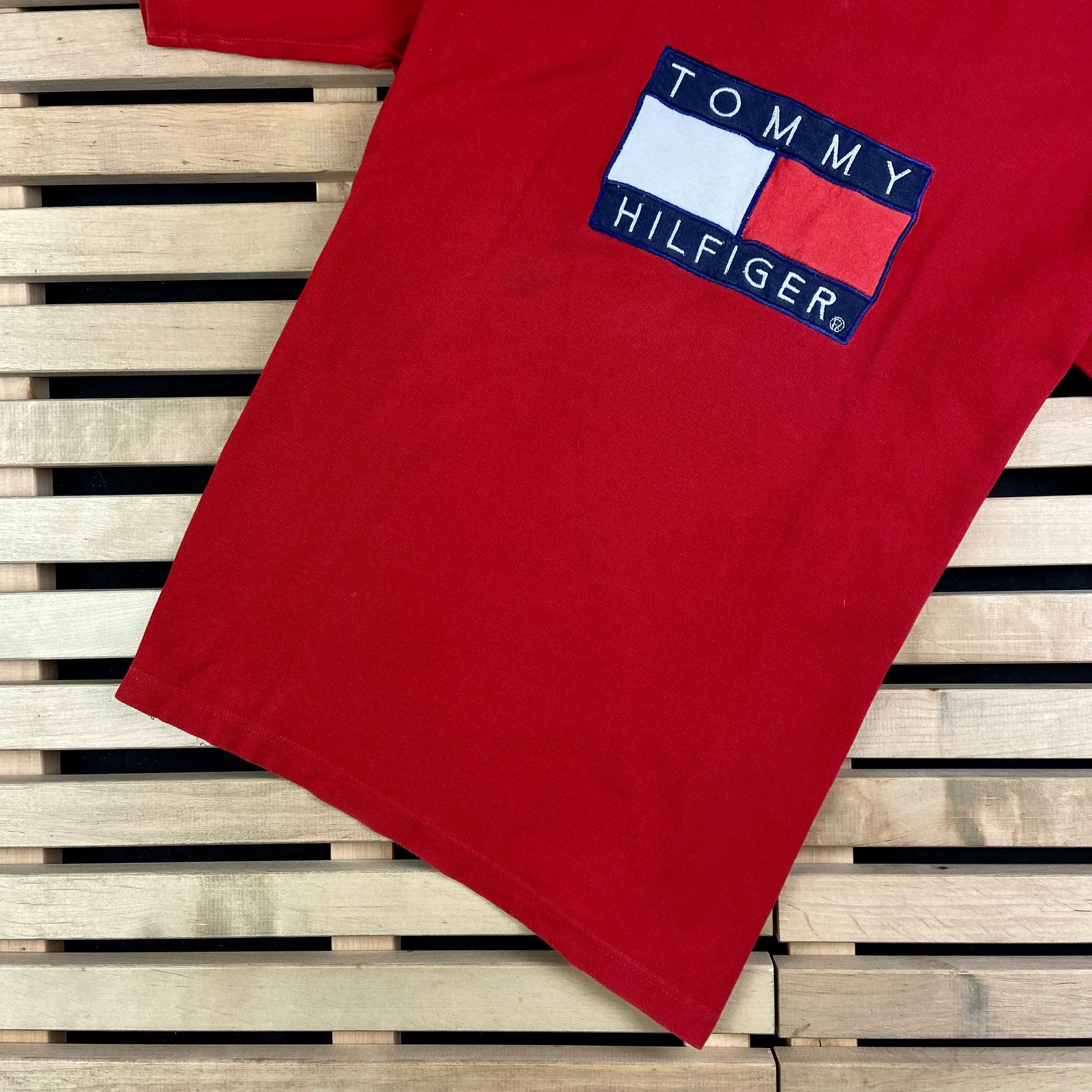 Tommy Hilfiger × Vintage Mens Vintage T Shirt Tommy Hilfiger Big Logo Size L Size US L / EU 52-54 / 3 - 3 Thumbnail