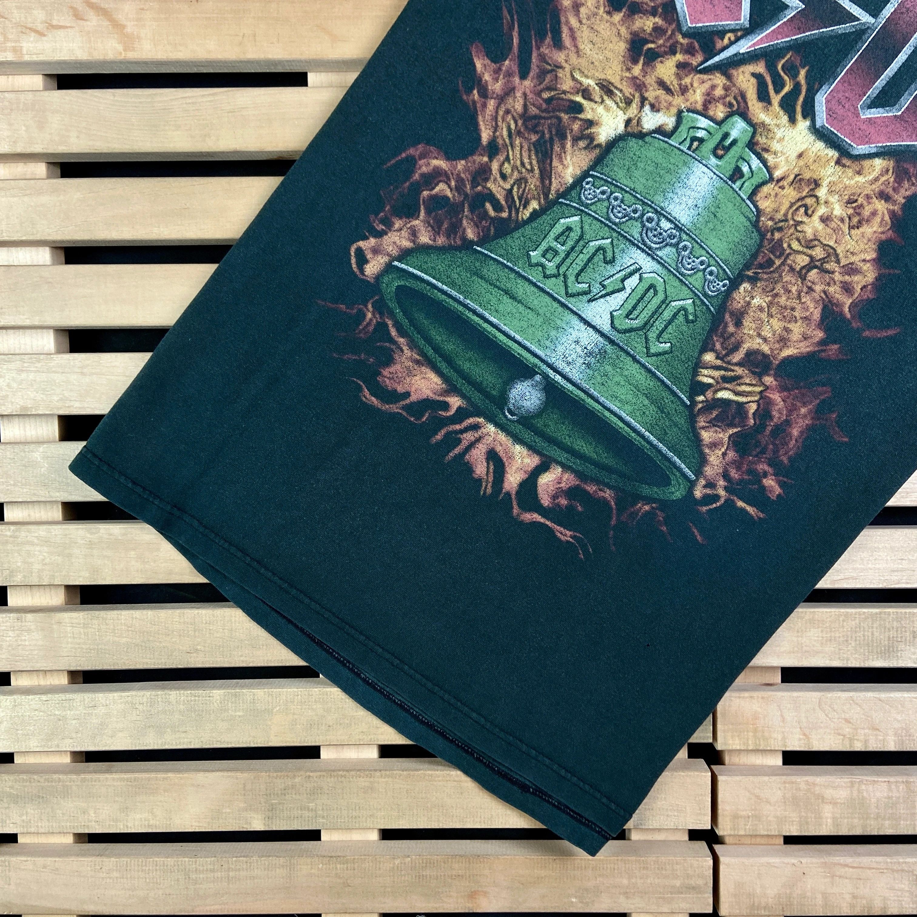AC/DC × Band Tees × Vintage Mens Vintage T Shirt ACDC AC/DC Size XL Size US XL / EU 56 / 4 - 3 Thumbnail