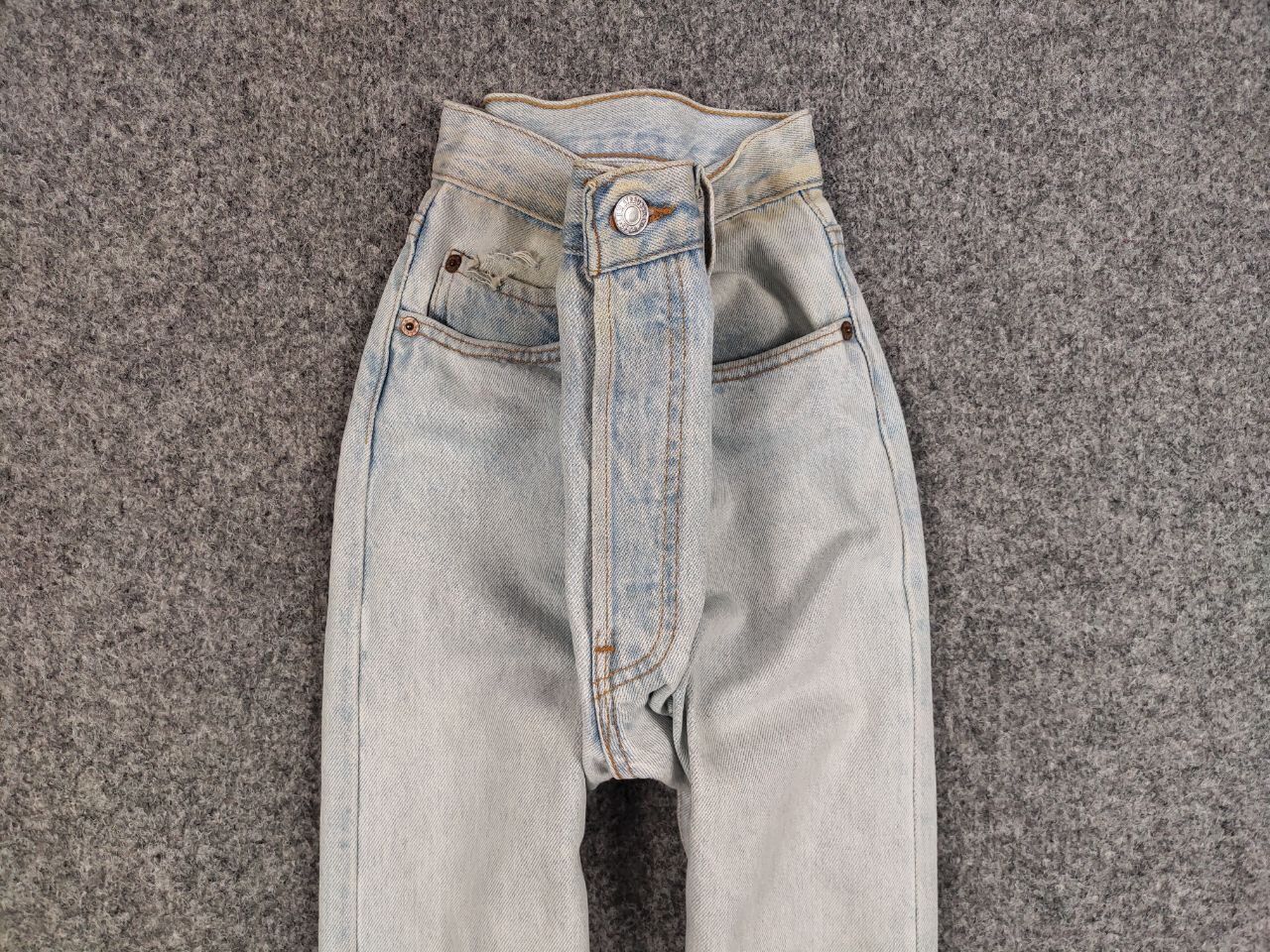 Levi's Vintage 80s Levis 501 Perfect Faded Denim Jeans Made in USA Size US 32 / EU 48 - 6 Thumbnail