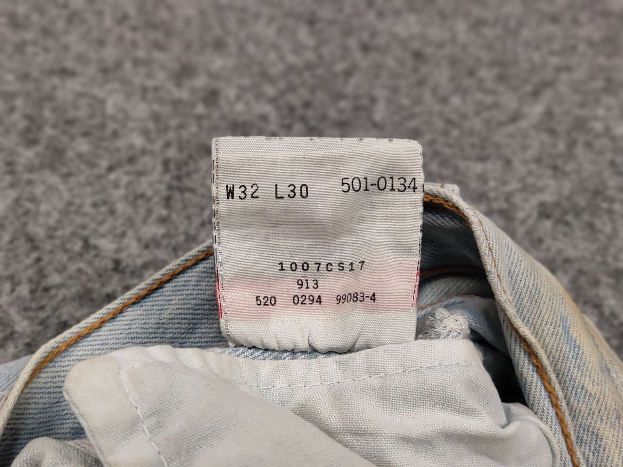 Levi's Vintage 80s Levis 501 Perfect Faded Denim Jeans Made in USA Size US 32 / EU 48 - 19 Thumbnail