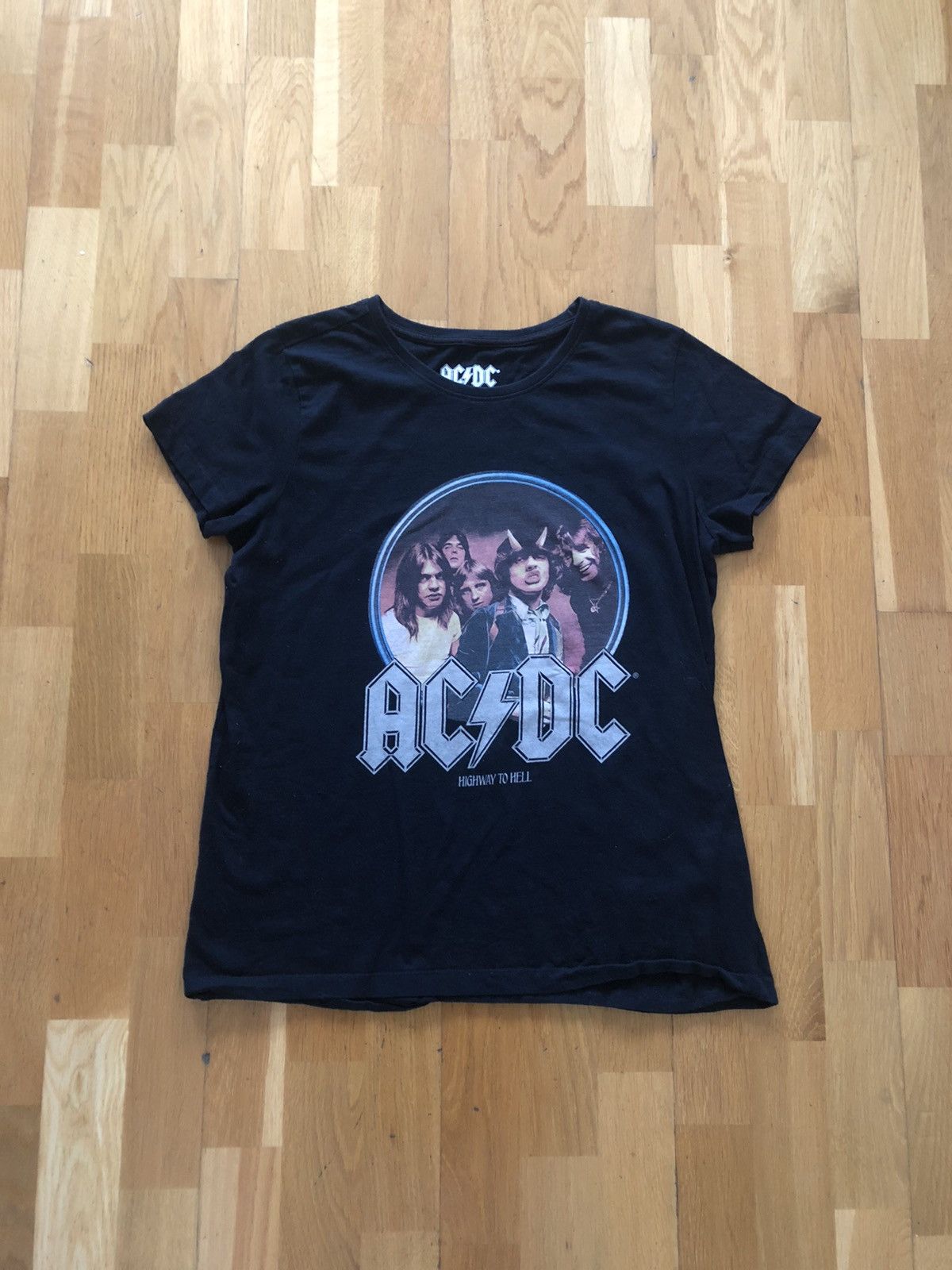 Tour Tee AC DC OFFICIAL HIGHWAY TO HELL ALBUM ROCK BAND TOUR SHIRT