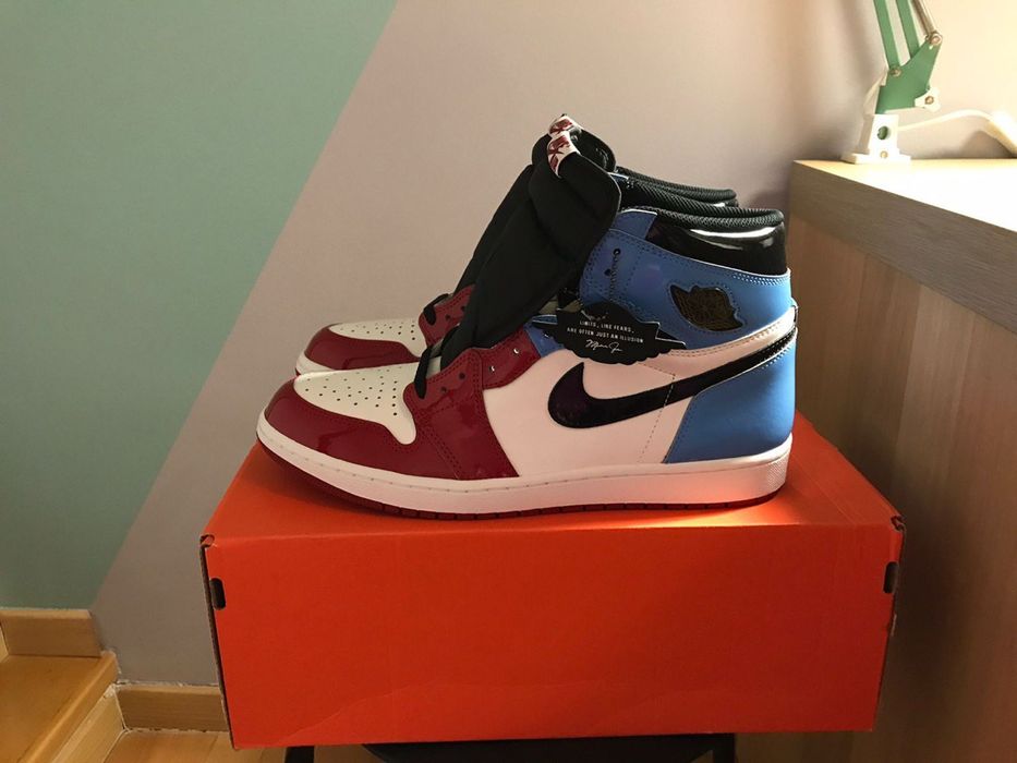 Jordan Brand Air Jordan 1 Retro High OG Fearless 2019 CK5666 100