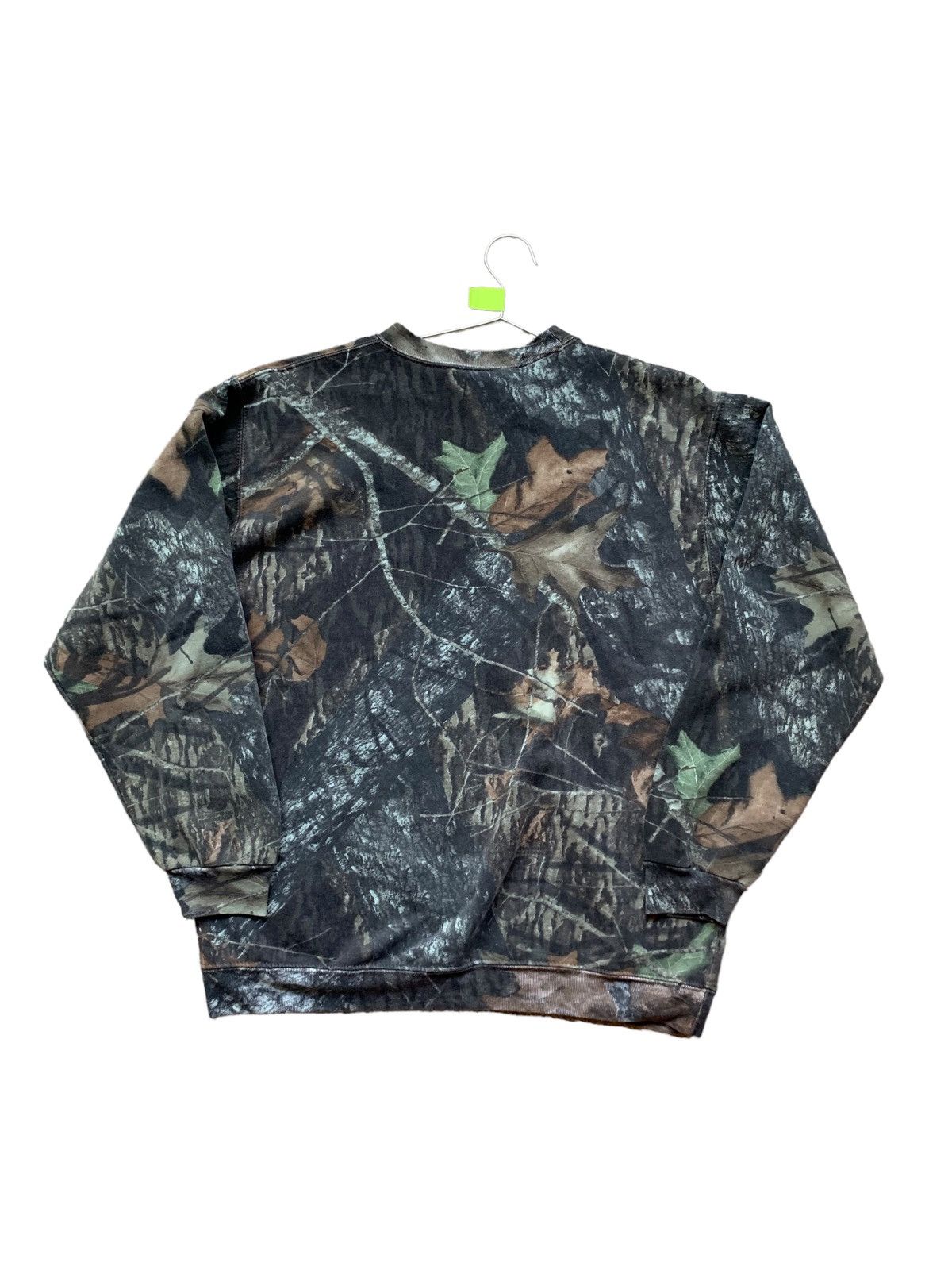 Japanese Brand × Vintage Vintage faded Realtree camo earth tone crewneck Size US L / EU 52-54 / 3 - 4 Thumbnail