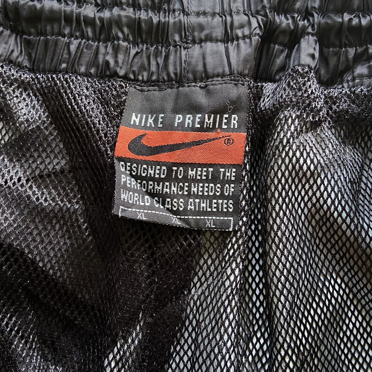 Vintage Vintage Nike Swoosh Logo Track Pants Size US 34 / EU 50 - 4 Thumbnail