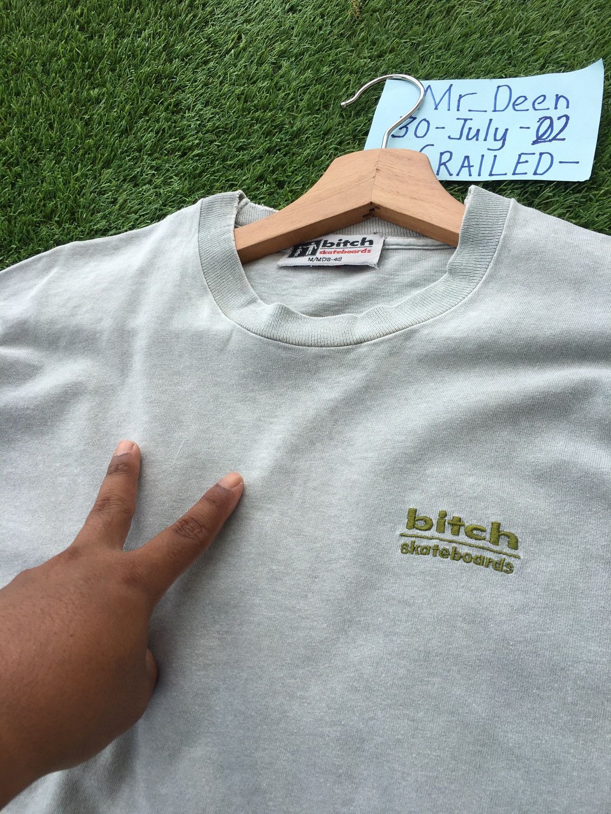 Vintage Vintage Bitch Skateboard Tshirt Size US S / EU 44-46 / 1 - 11 Thumbnail