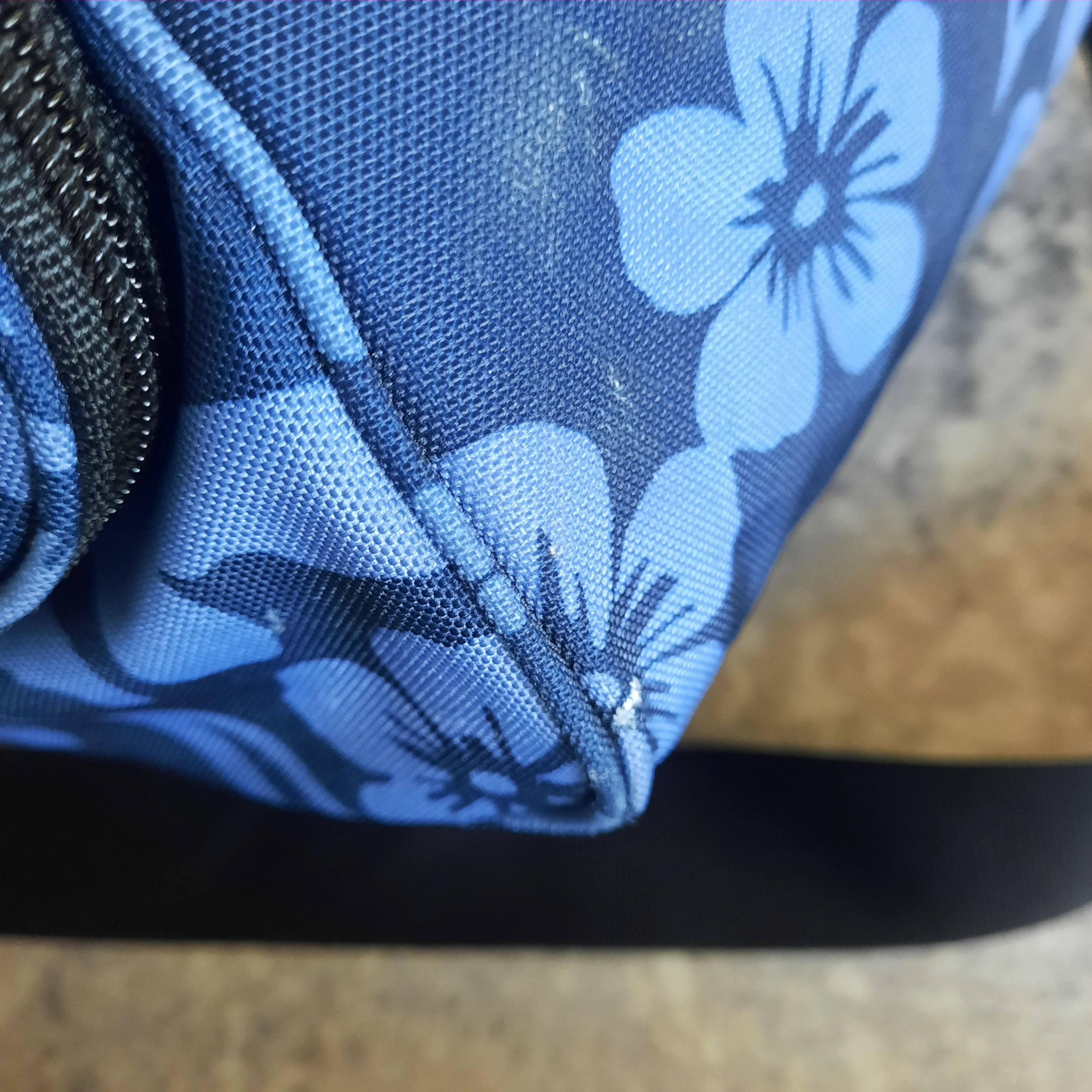 L.L. Bean 🔥L.L. bean multipocket hawaii travel sling bag Size ONE SIZE - 7 Thumbnail