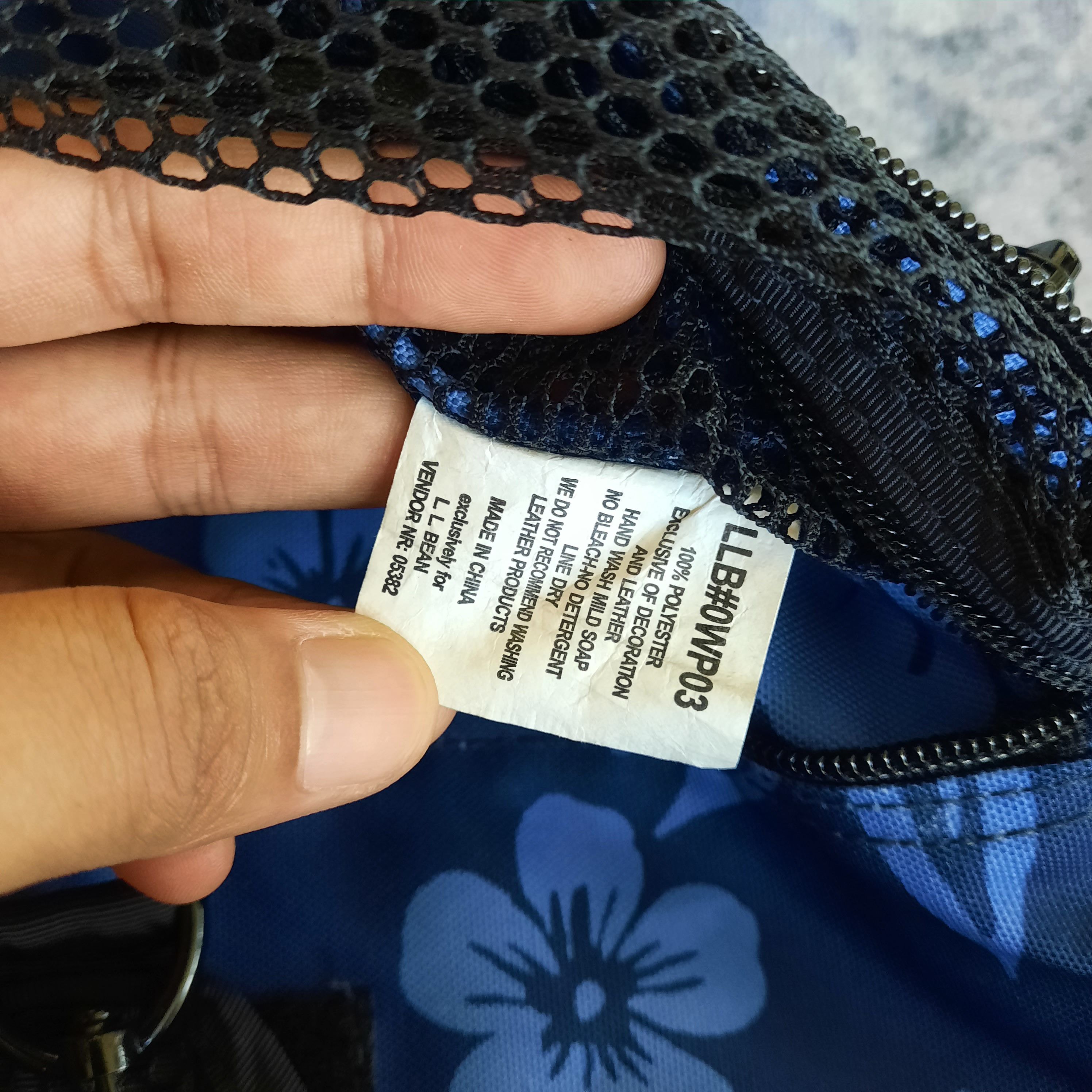 L.L. Bean 🔥L.L. bean multipocket hawaii travel sling bag Size ONE SIZE - 8 Thumbnail