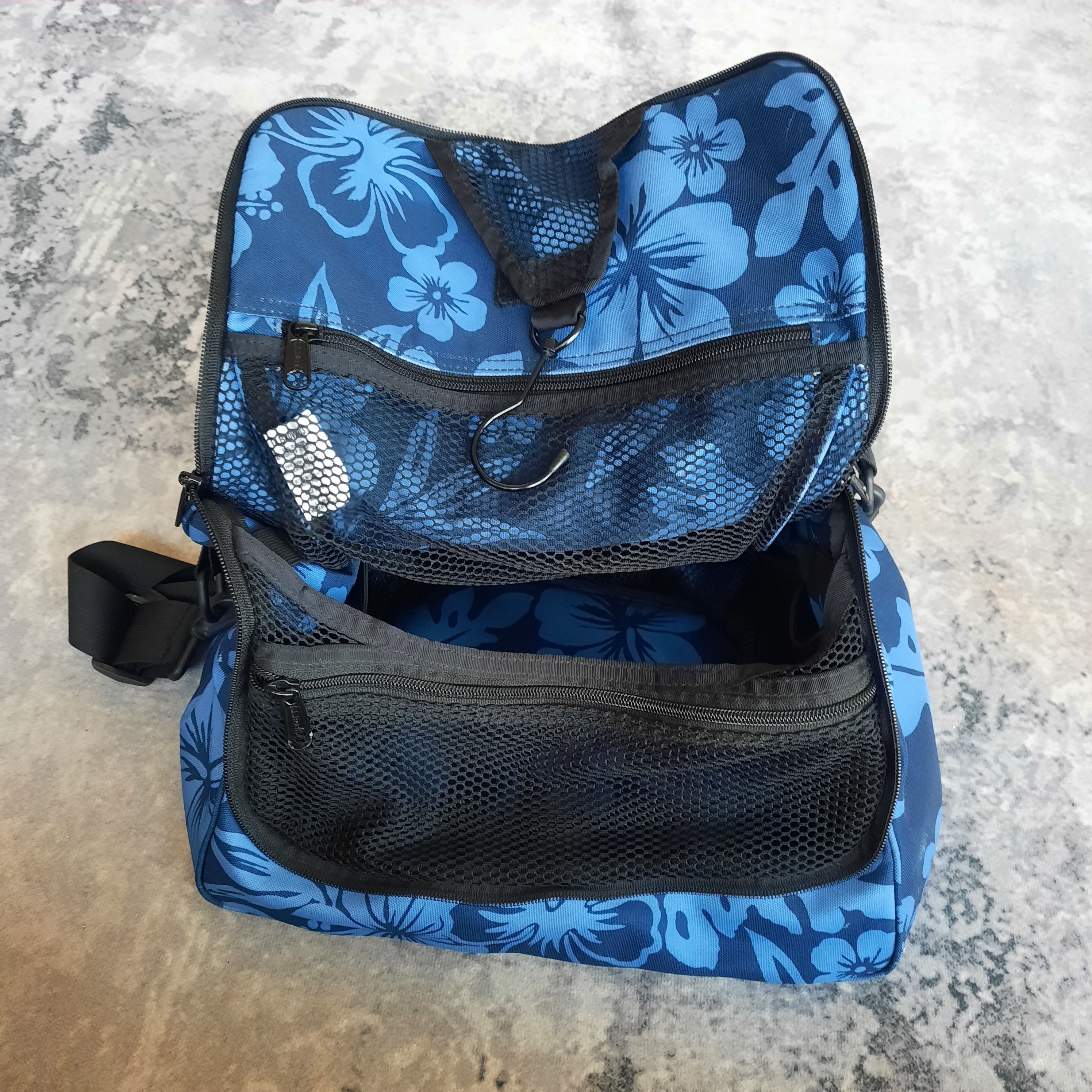 L.L. Bean 🔥L.L. bean multipocket hawaii travel sling bag Size ONE SIZE - 4 Thumbnail