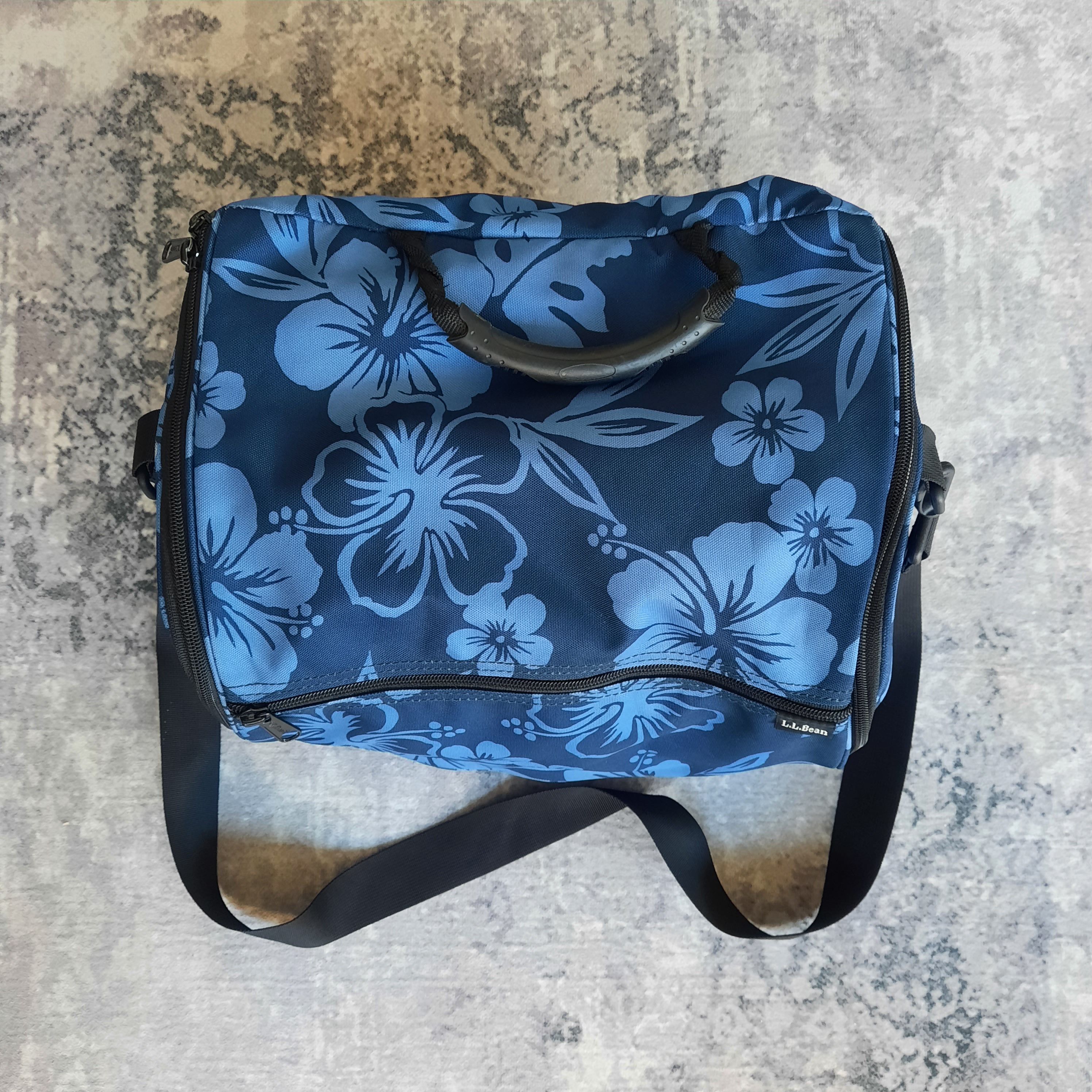 L.L. Bean 🔥L.L. bean multipocket hawaii travel sling bag Size ONE SIZE - 2 Thumbnail