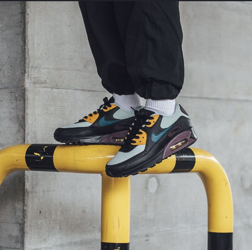 Wmns Air Max 90 'Silver Bordeaux Teal' SKU Silver