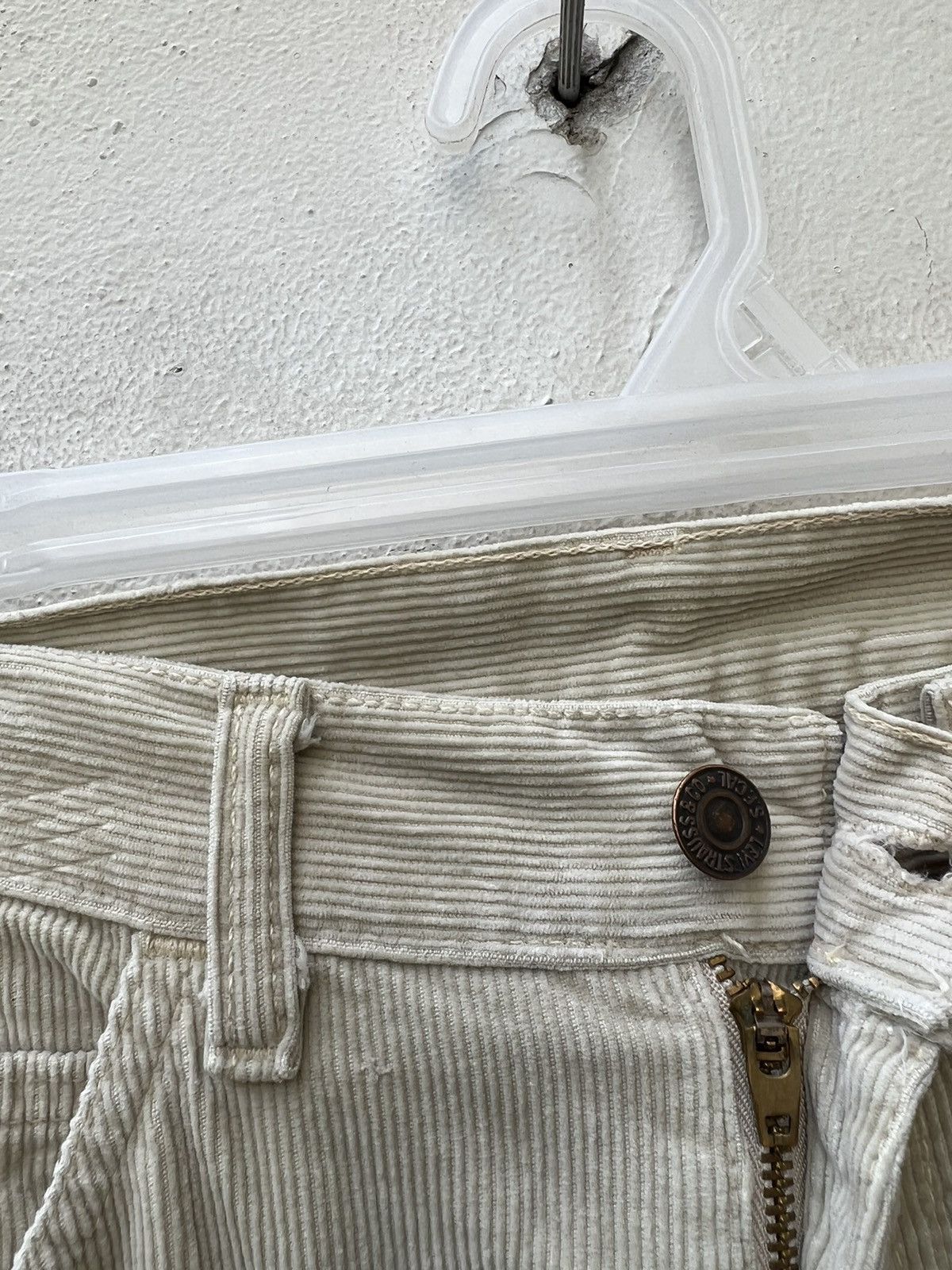 Levi's Vintage Clothing VTG 1999 LVC Levi’s Big E White Tab Corduroy Cream Jeans Size US 28 / EU 44 - 8 Thumbnail