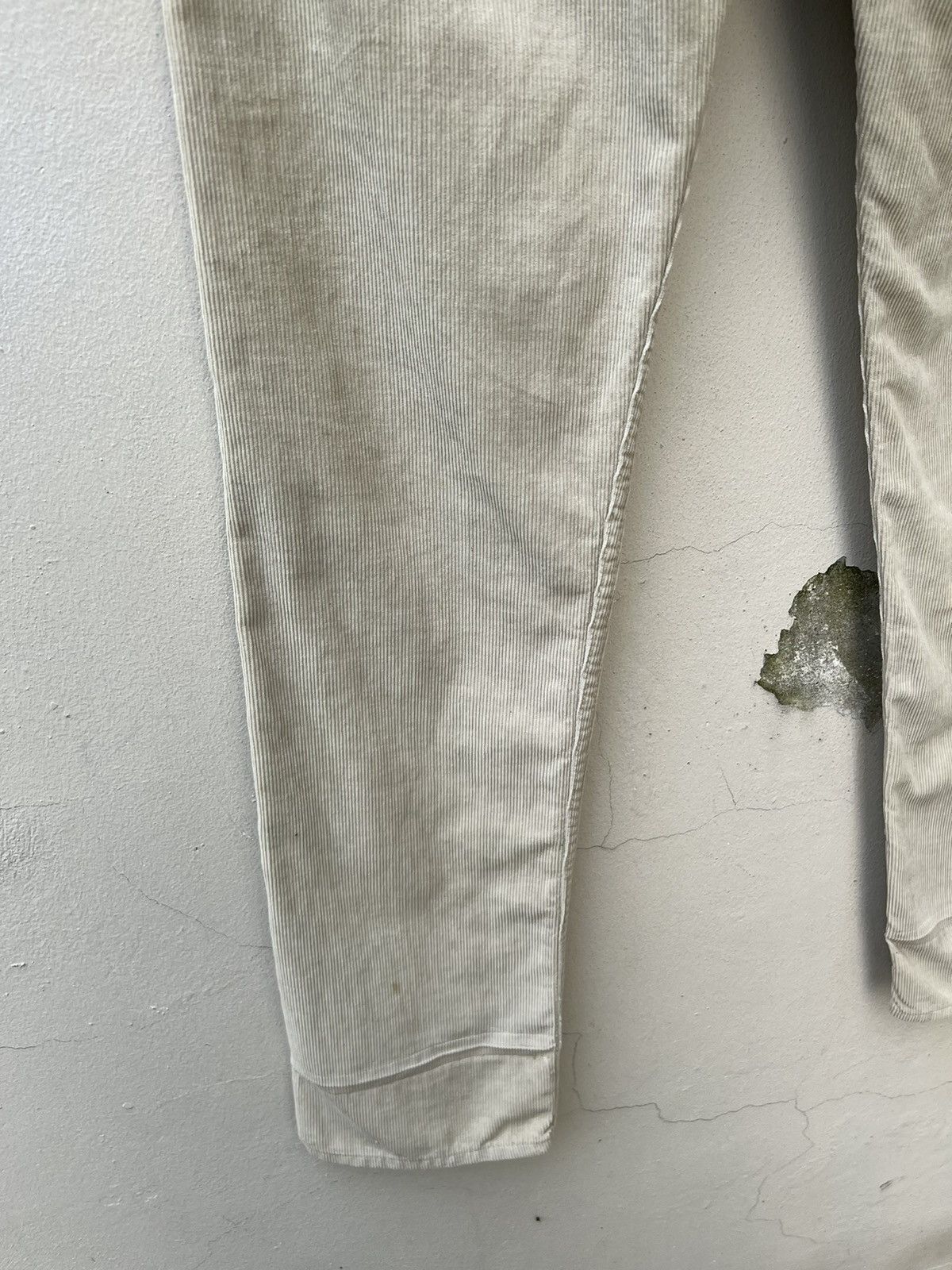 Levi's Vintage Clothing VTG 1999 LVC Levi’s Big E White Tab Corduroy Cream Jeans Size US 28 / EU 44 - 17 Thumbnail