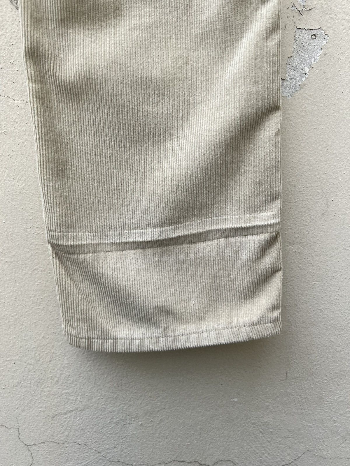 Levi's Vintage Clothing VTG 1999 LVC Levi’s Big E White Tab Corduroy Cream Jeans Size US 28 / EU 44 - 22 Thumbnail