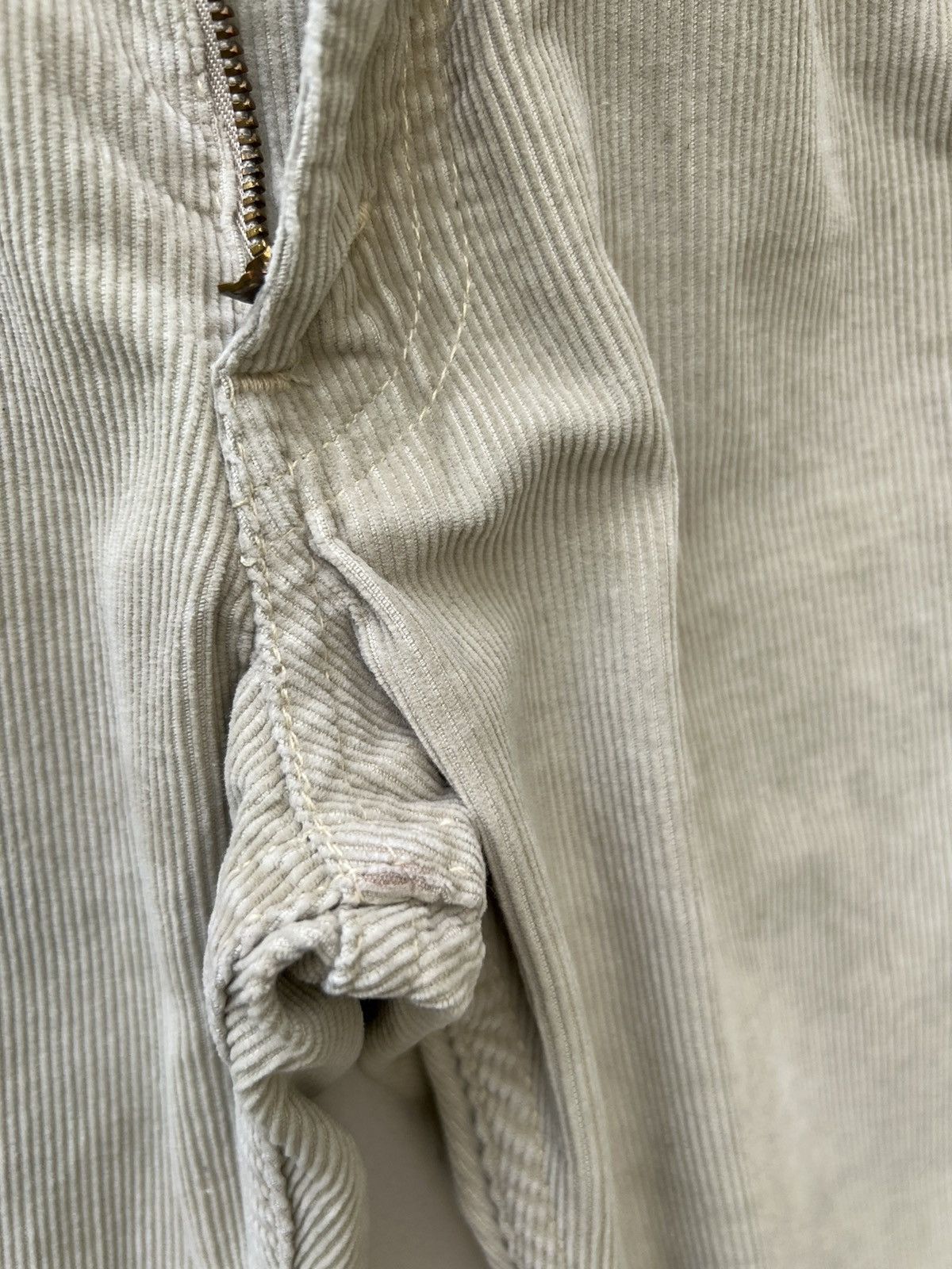 Levi's Vintage Clothing VTG 1999 LVC Levi’s Big E White Tab Corduroy Cream Jeans Size US 28 / EU 44 - 10 Thumbnail