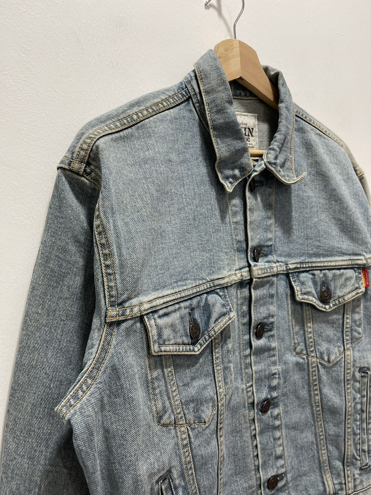 Edwin VINTAGE EDWIN LOT 5465 SUN FADED DISTRESSED DEMNIM JACKET Size US M / EU 48-50 / 2 - 3 Thumbnail