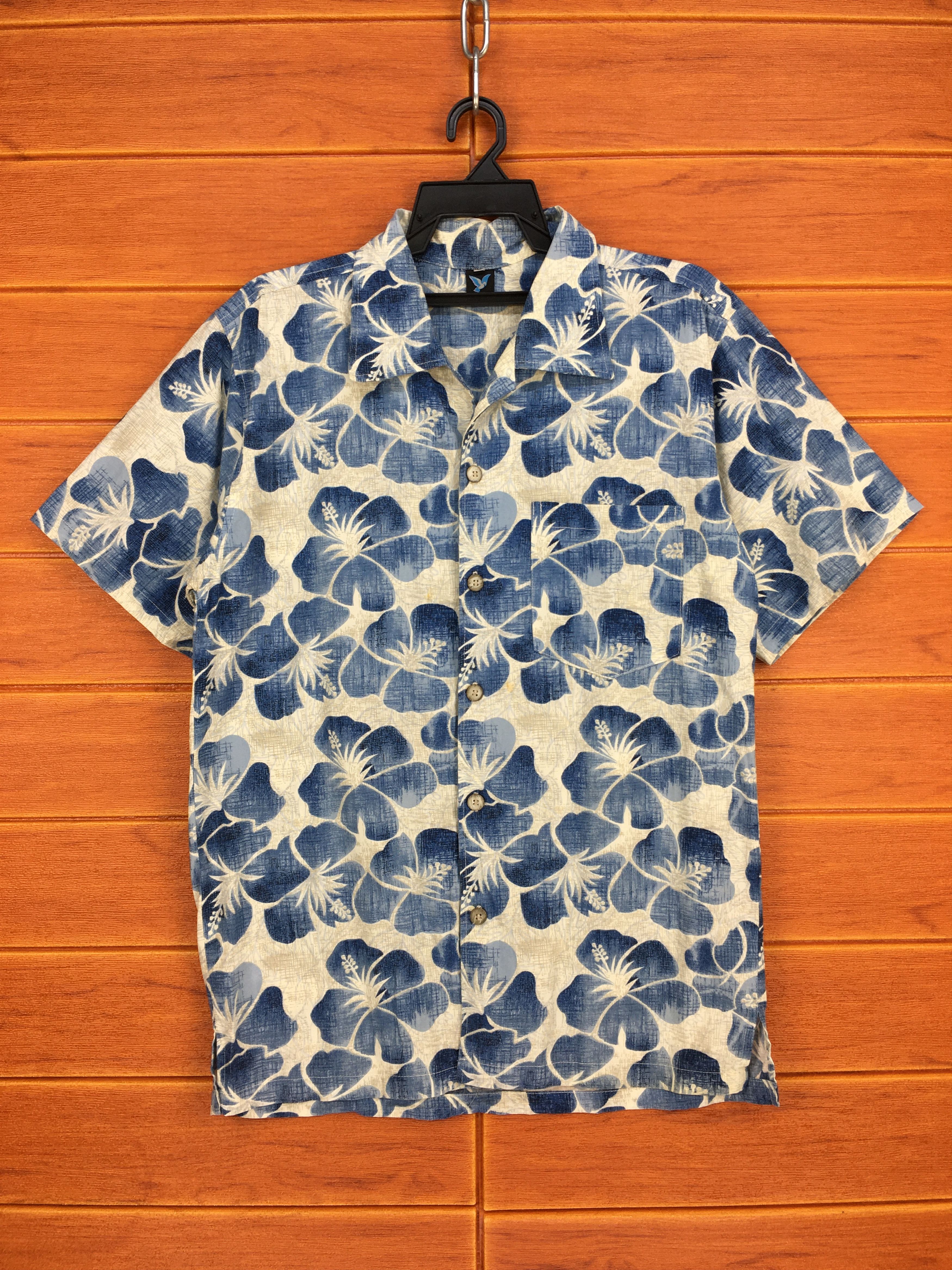 Vintage Japanese Hawaiian BLUE DOVE Hibiscus Floral Shirt Size US M / EU 48-50 / 2 - 1 Thumbnail