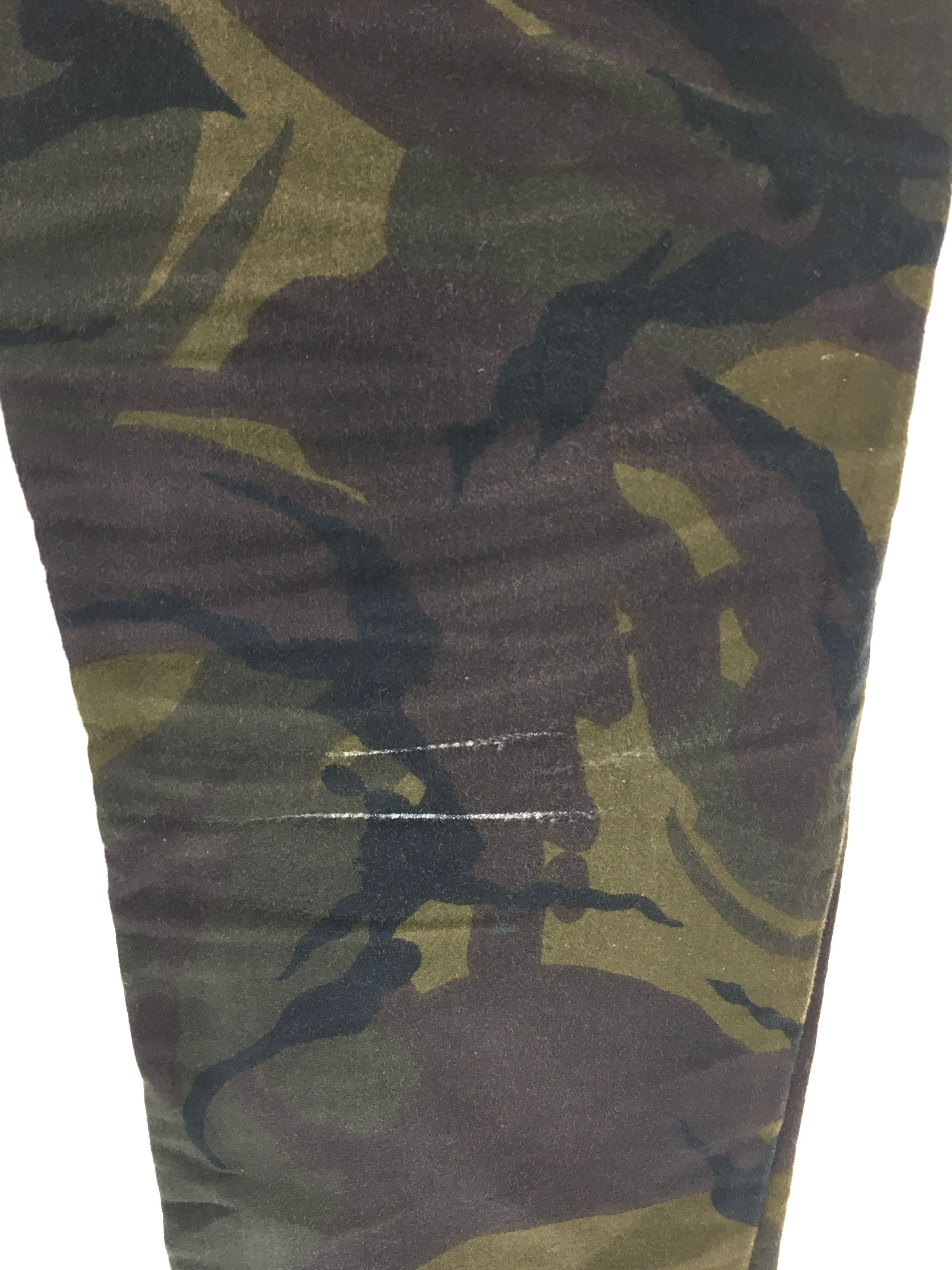 A.P.C. Vintage A.P.C. Woodland Camouflaged Denim Pants Size US 26 / EU 42 - 14 Thumbnail