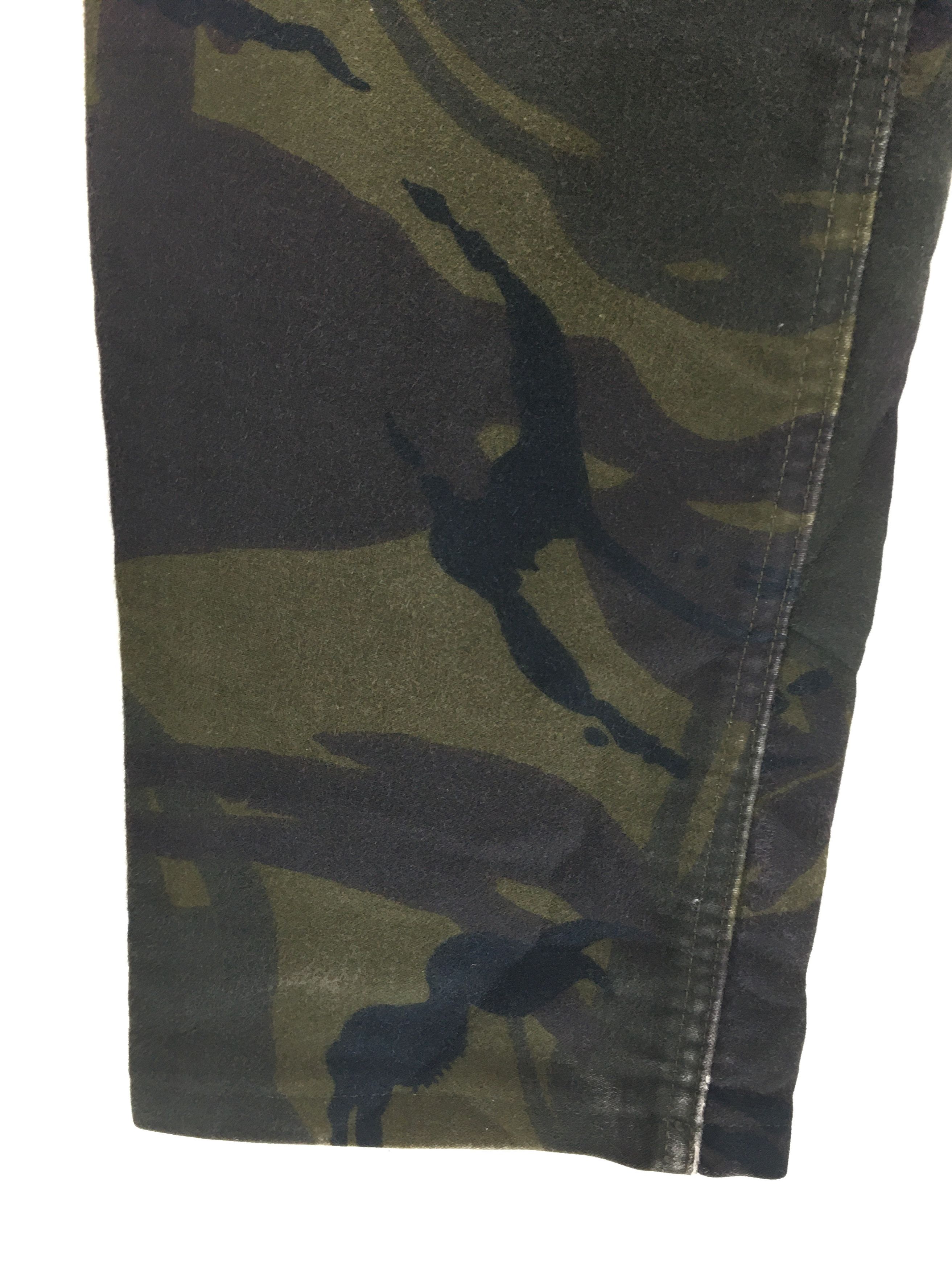 A.P.C. Vintage A.P.C. Woodland Camouflaged Denim Pants Size US 26 / EU 42 - 8 Thumbnail