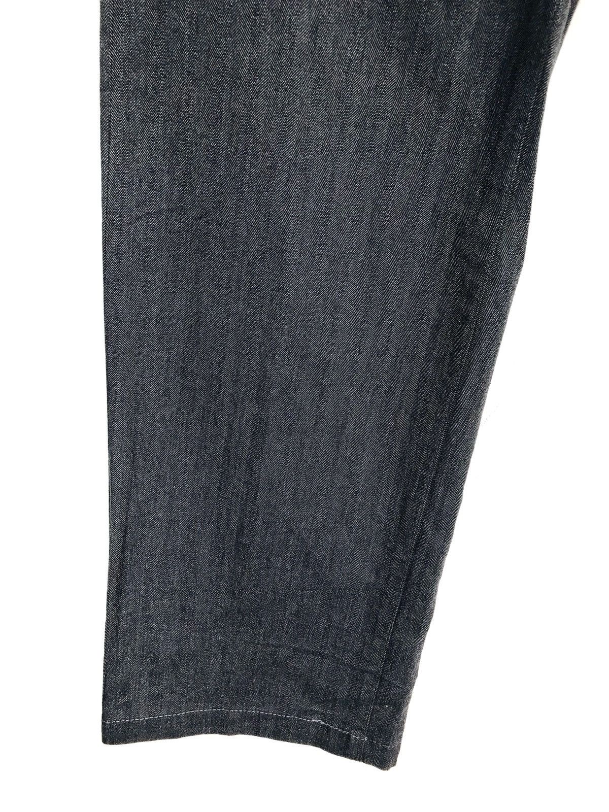 Burberry BURBERRY Black Label Herringbone Twill Striped Cargo Pants Size US 32 / EU 48 - 3 Thumbnail