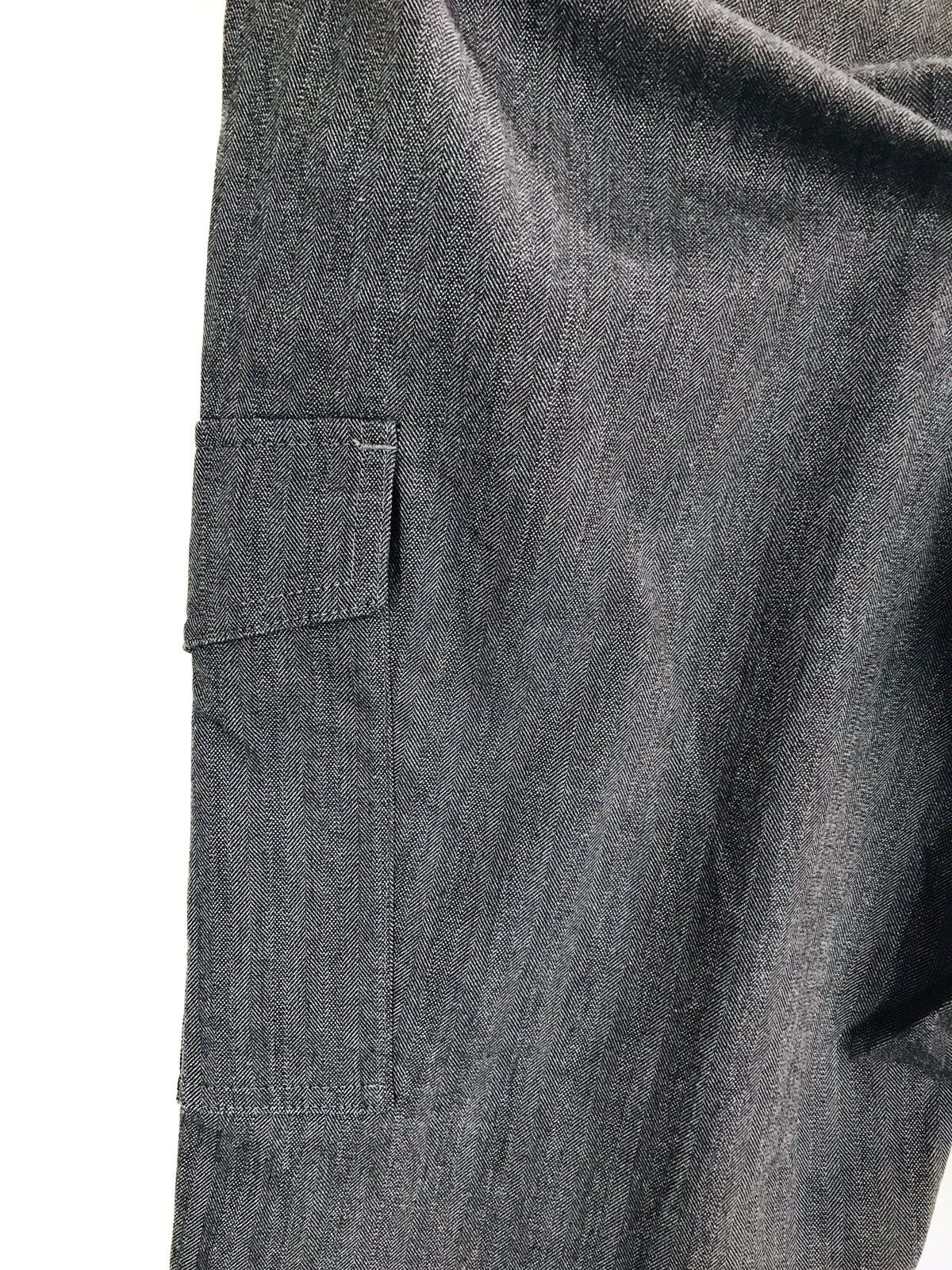 Burberry BURBERRY Black Label Herringbone Twill Striped Cargo Pants Size US 32 / EU 48 - 14 Thumbnail