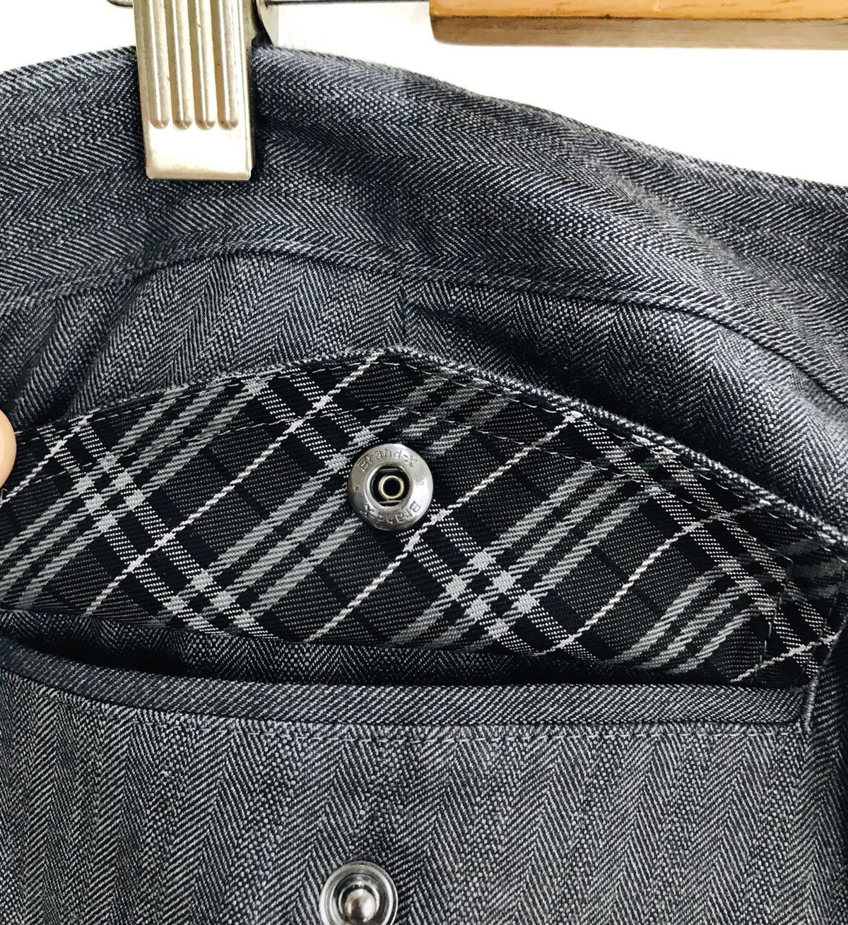Burberry BURBERRY Black Label Herringbone Twill Striped Cargo Pants Size US 32 / EU 48 - 19 Thumbnail