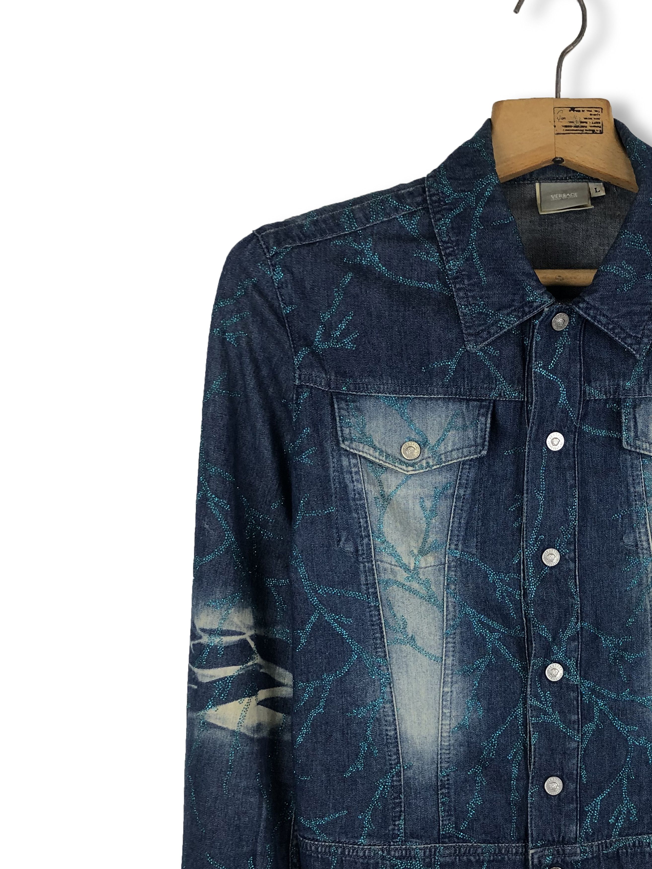 Versace Vintage VERSACE Washed Denim Blue Jacket M94 Size US S / EU 44-46 / 1 - 3 Thumbnail