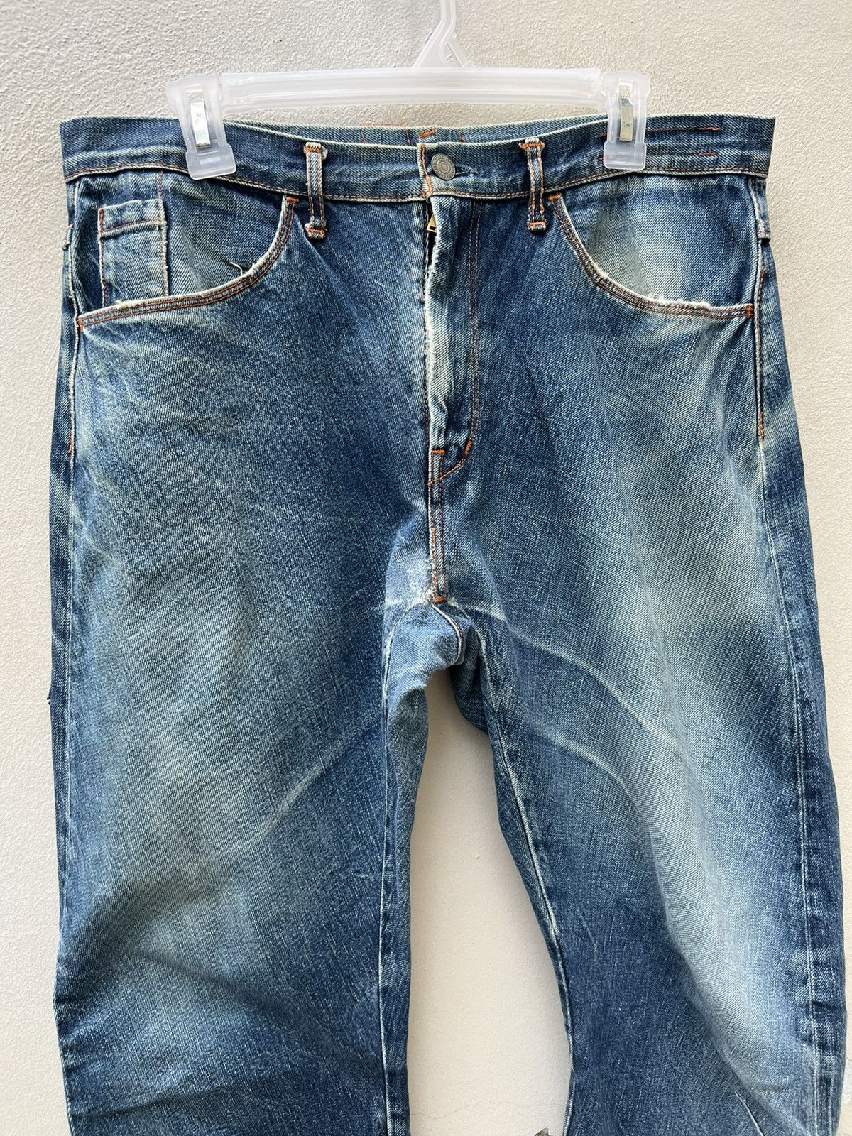Hiroshi Kato Vintage KATO Japan Fade Blue Denim Selvedge Trashed Jeans Size US 34 / EU 50 - 8 Thumbnail