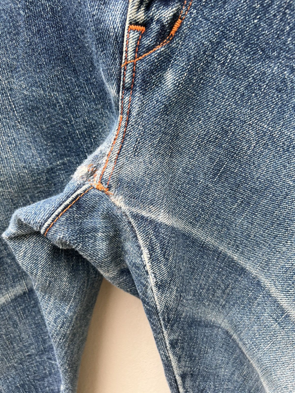 Hiroshi Kato Vintage KATO Japan Fade Blue Denim Selvedge Trashed Jeans Size US 34 / EU 50 - 14 Thumbnail