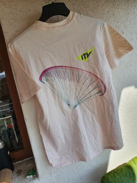 Hanes × Vintage Wind Concept ITV Vtg Made in USA single stitch t-shirt,sz L Size US L / EU 52-54 / 3 - 9 Thumbnail
