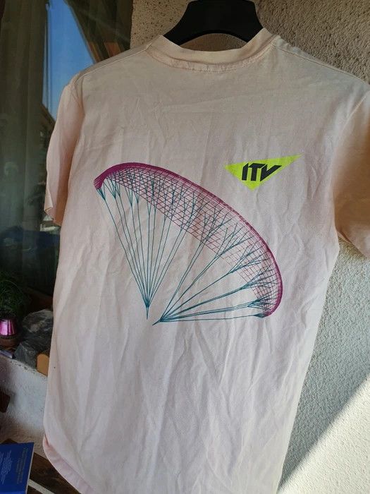 Hanes × Vintage Wind Concept ITV Vtg Made in USA single stitch t-shirt,sz L Size US L / EU 52-54 / 3 - 12 Thumbnail