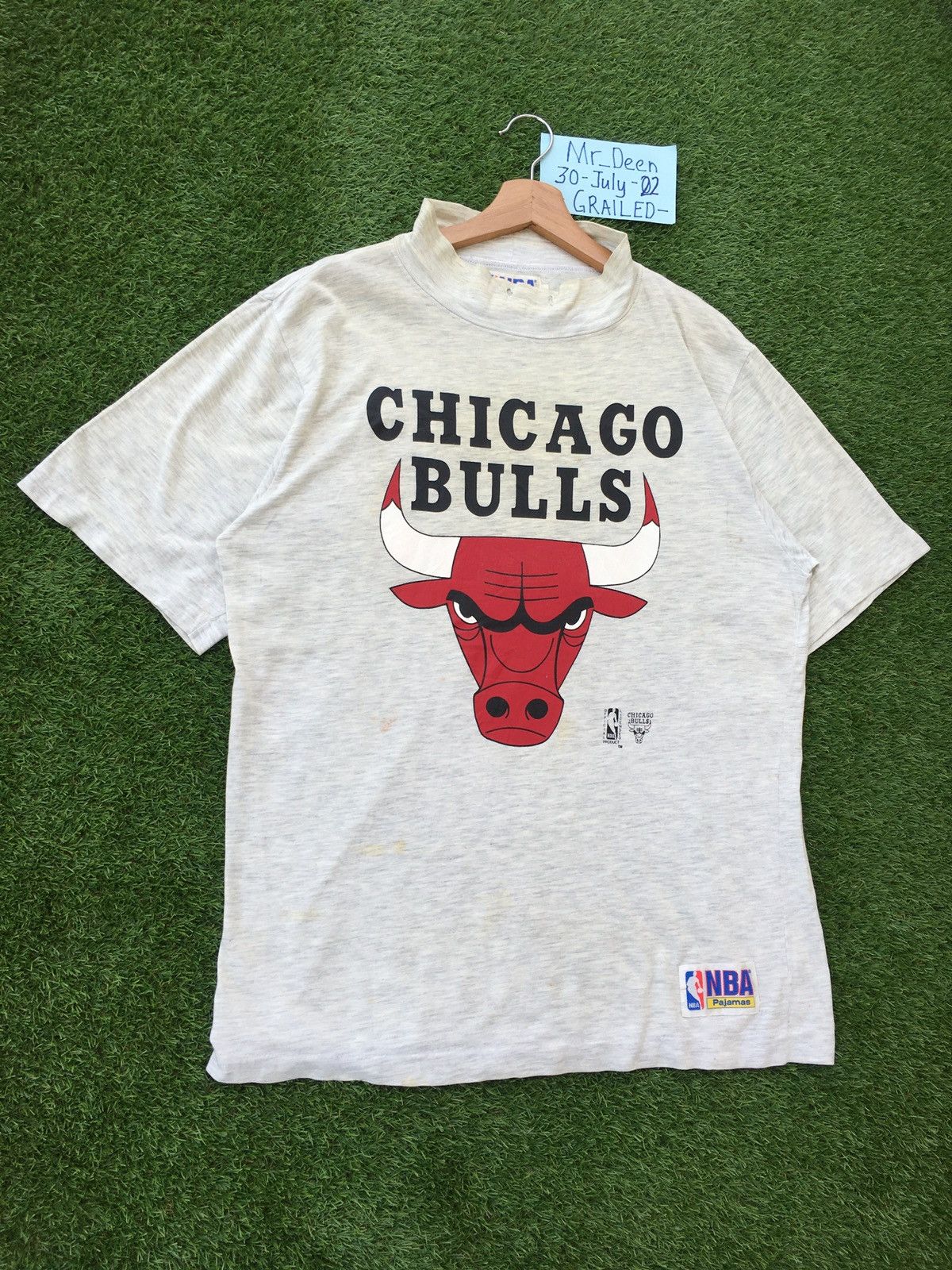 NBA Vintage NBA Chicago Bulls Tshirt Size US L / EU 52-54 / 3 - 3 Thumbnail