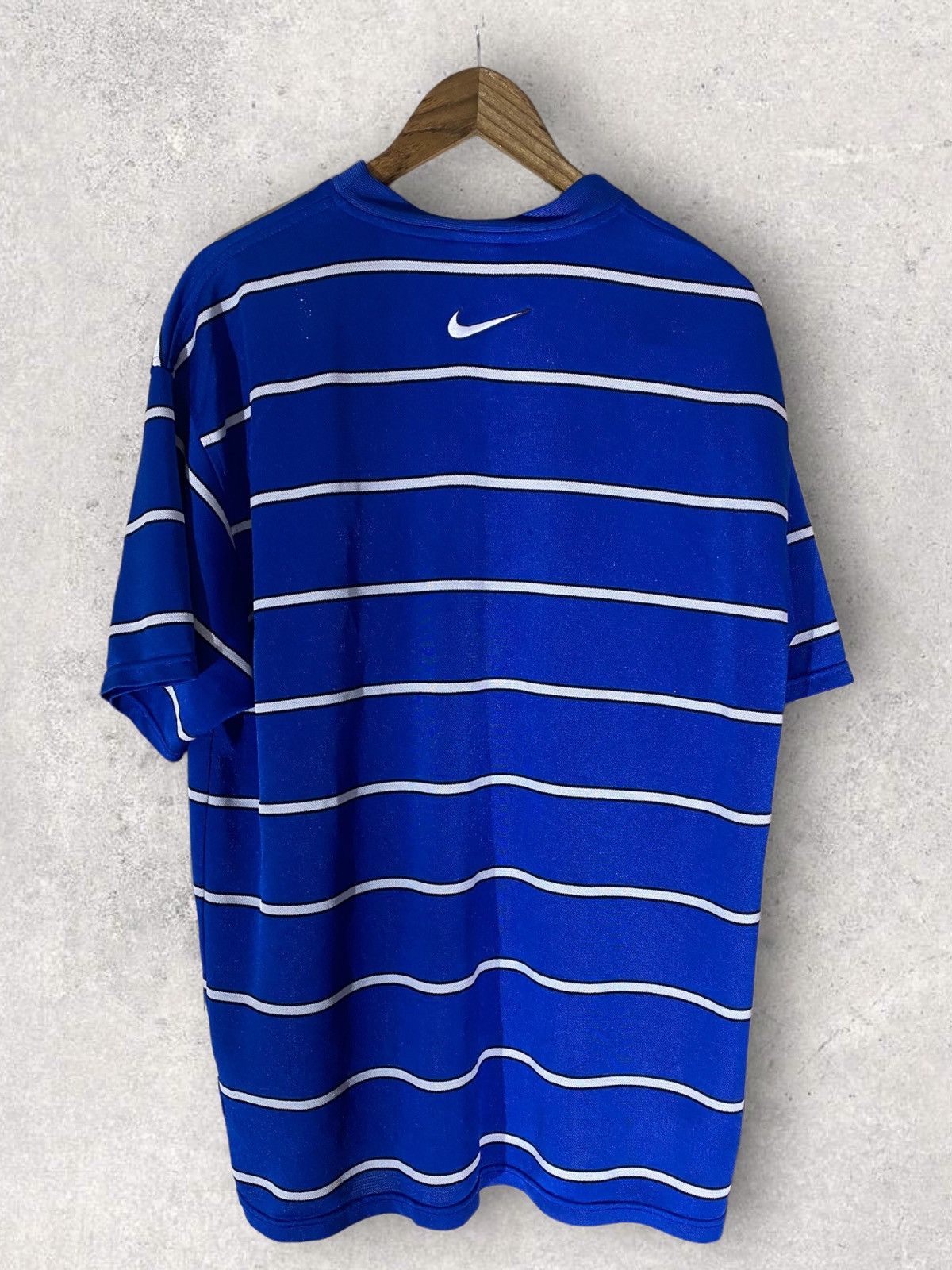 Nike Vintage Nike Striped Center Swoosh T-Shirt Size US XL / EU 56 / 4 - 2 Preview