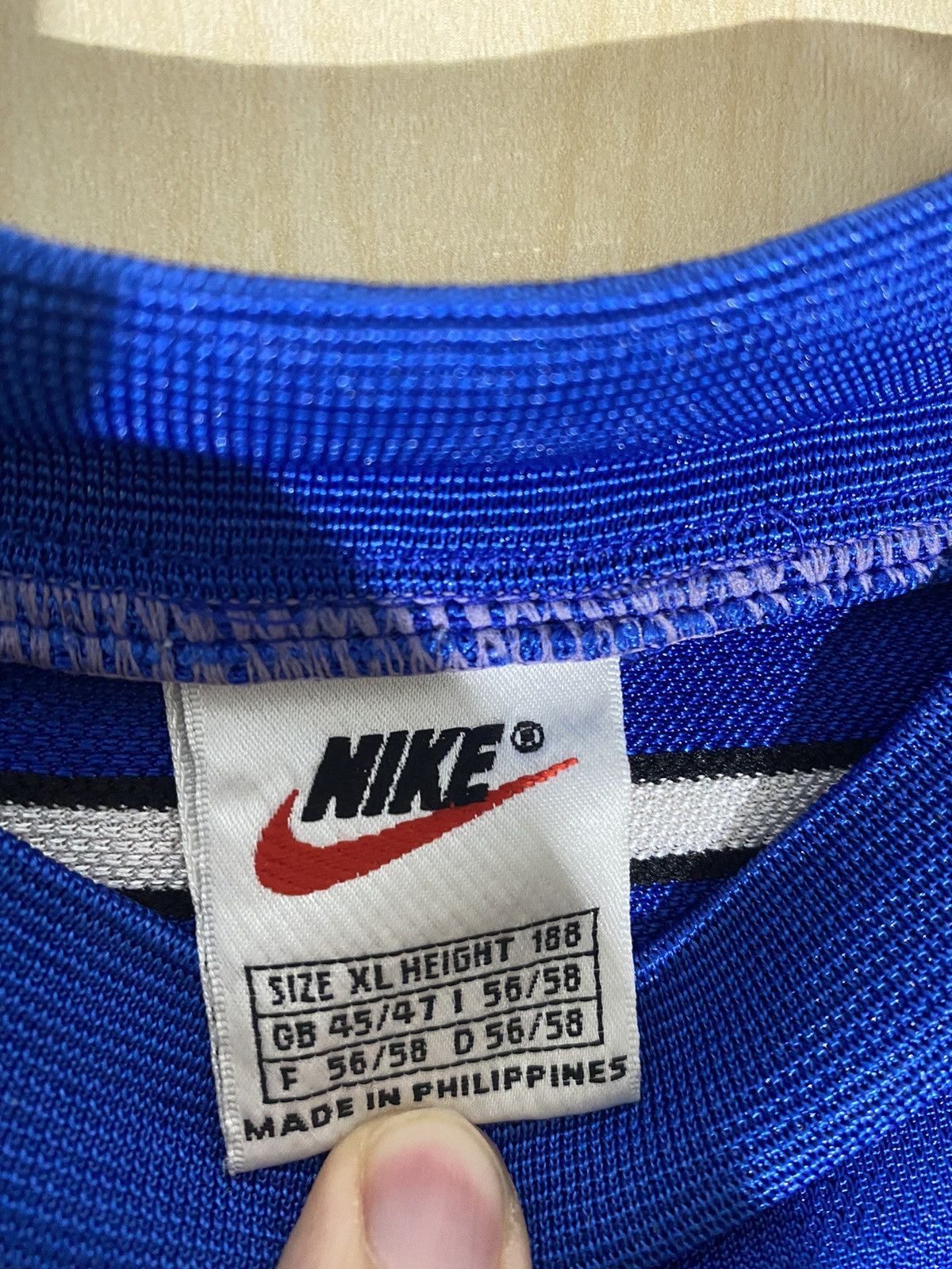 Nike Vintage Nike Striped Center Swoosh T-Shirt Size US XL / EU 56 / 4 - 4 Preview